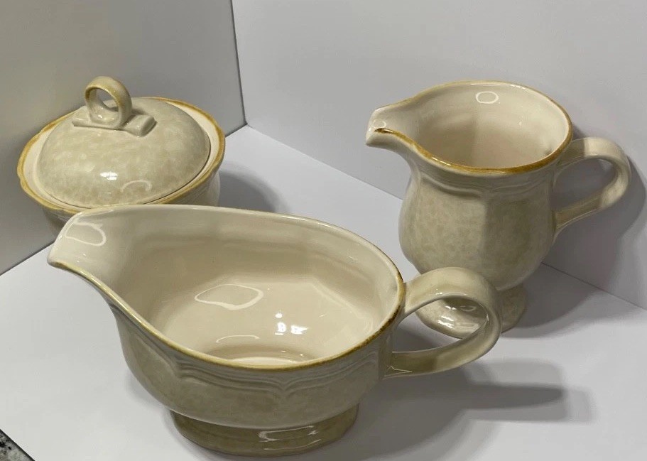 Mikasa FG 000 Country Charm Set Gravy Boat Creamer-Sugar Bowl W/Lid VintageJapan