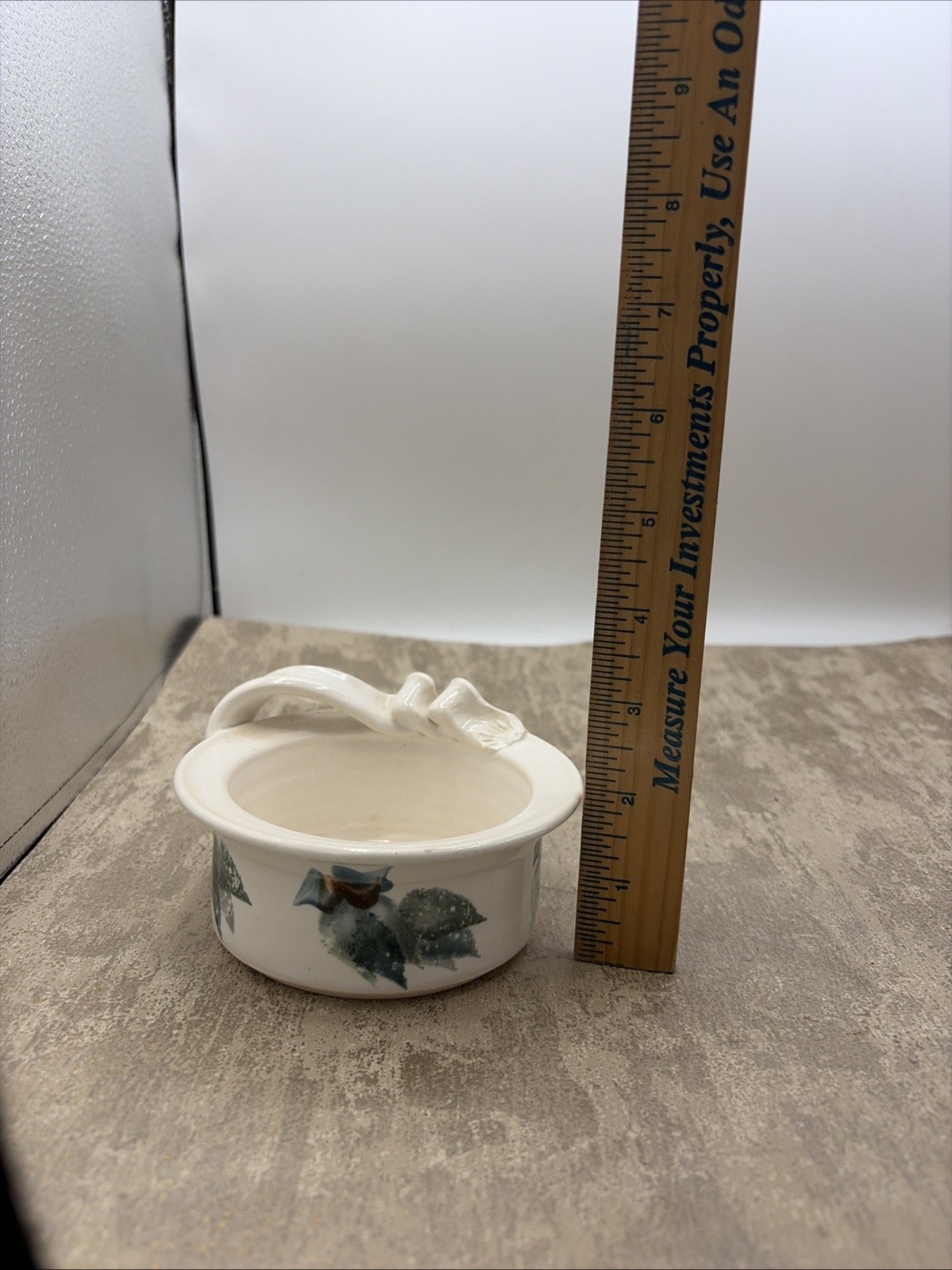 Handmade Studio Art Decor Trinket Dish Top Ribbon Design With Green & Blue Leaf