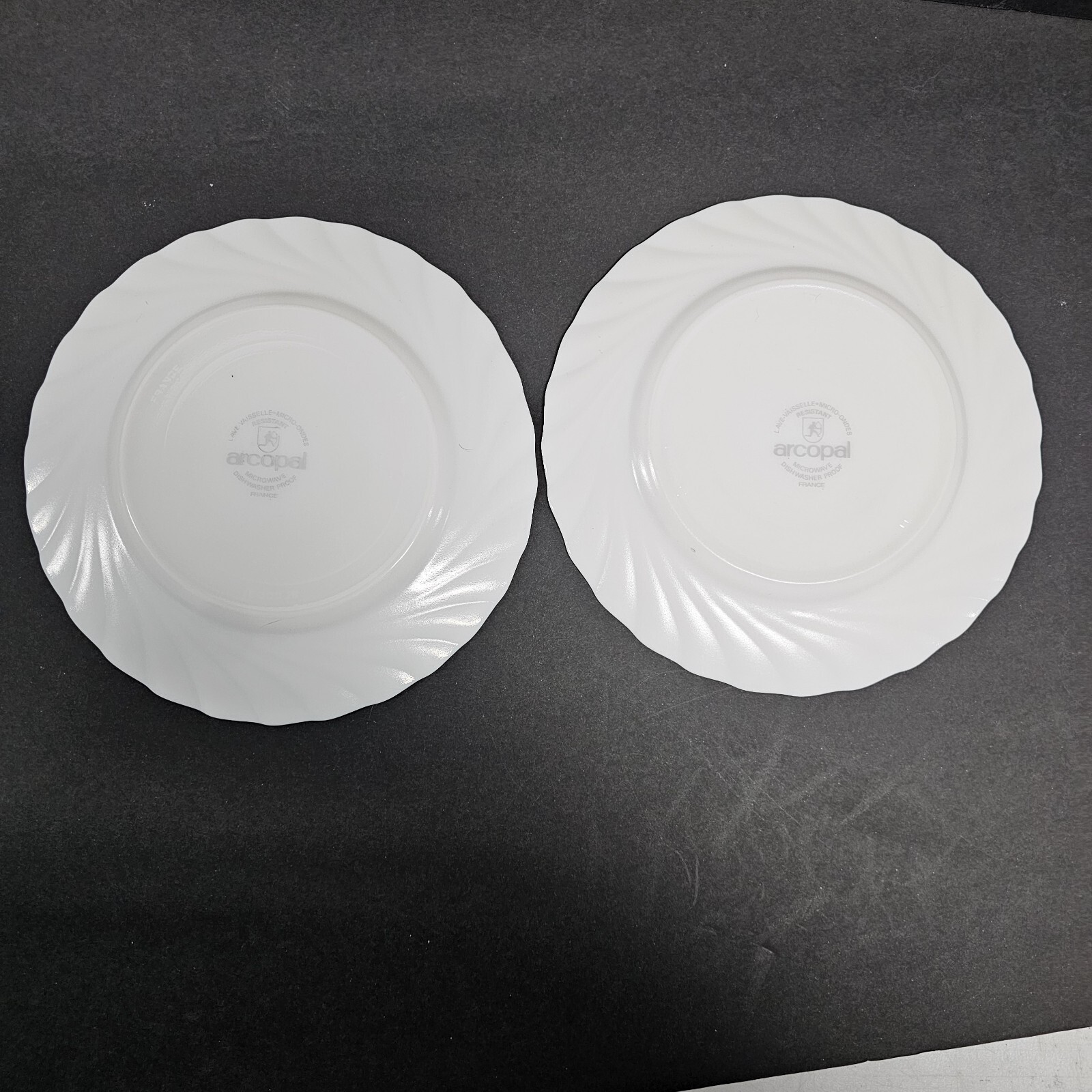 2 Vintage Arcopal Victoria Floral Salad Dessert Plates 7.75″ Made in France READ