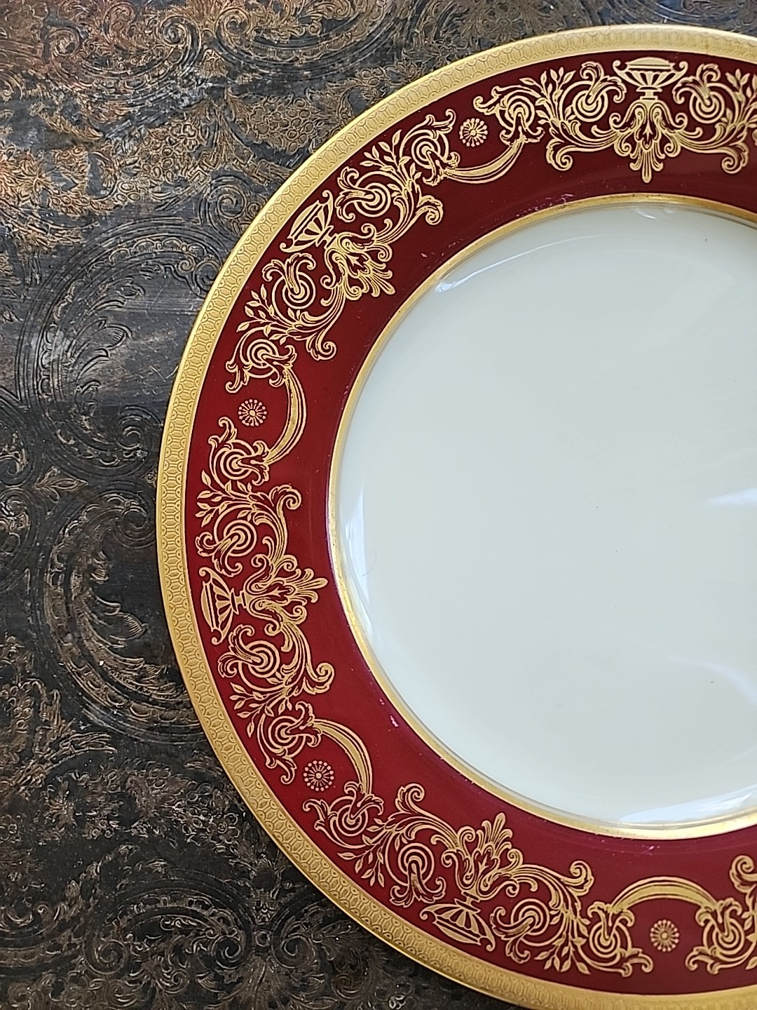Vintage Lenox Service Plate Maroon Red Gold Encrusted Urn Pattern 1830/P508R