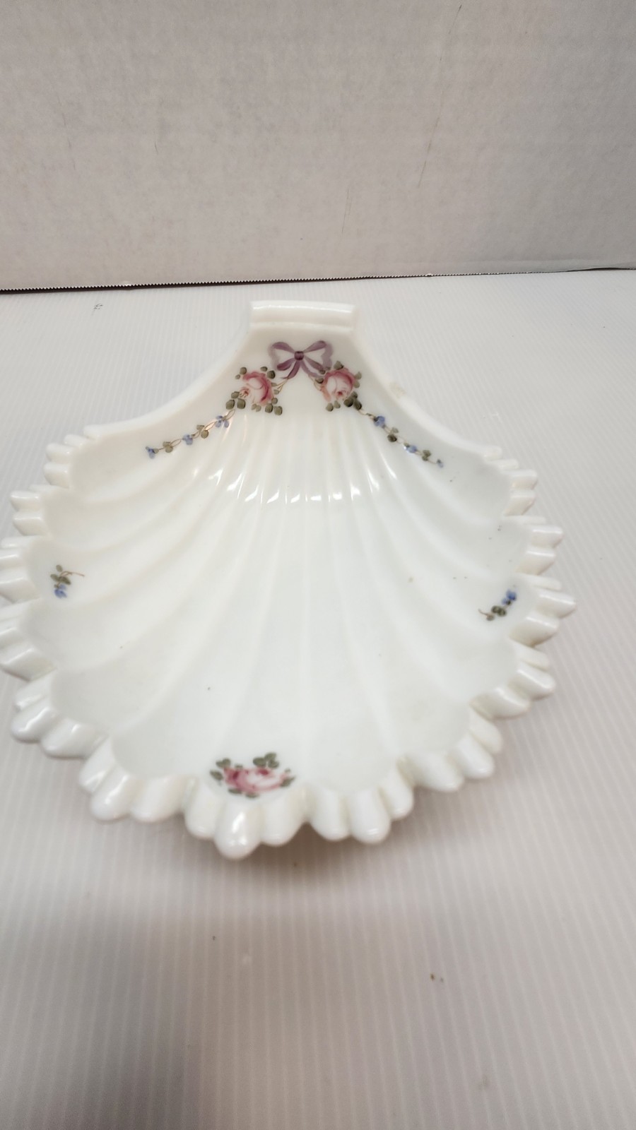 Milk Glass Vintage Shell Dish Footed Hand Painted Roses Bow Floral