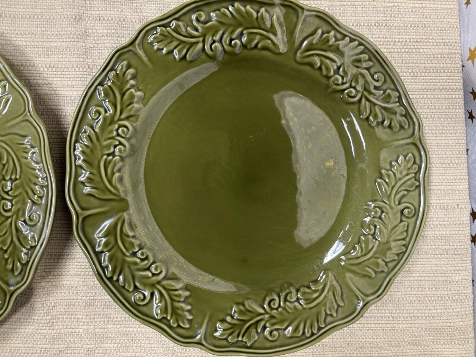 JC Penney Home Amberly Olive Green Embossed Dinner Plates Set Of 4