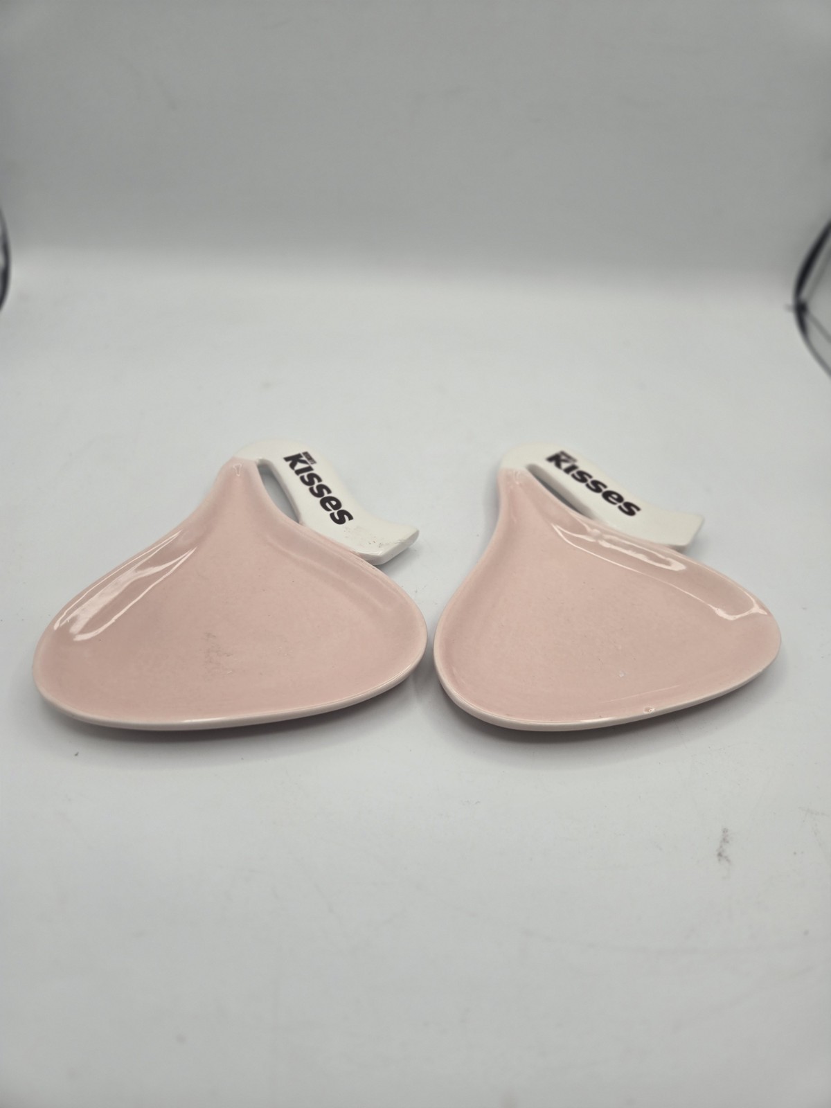 Godinger Hershey’s Kisses Pink Ceramic Trinket Dishes Set of 2 Candy Dish 64899