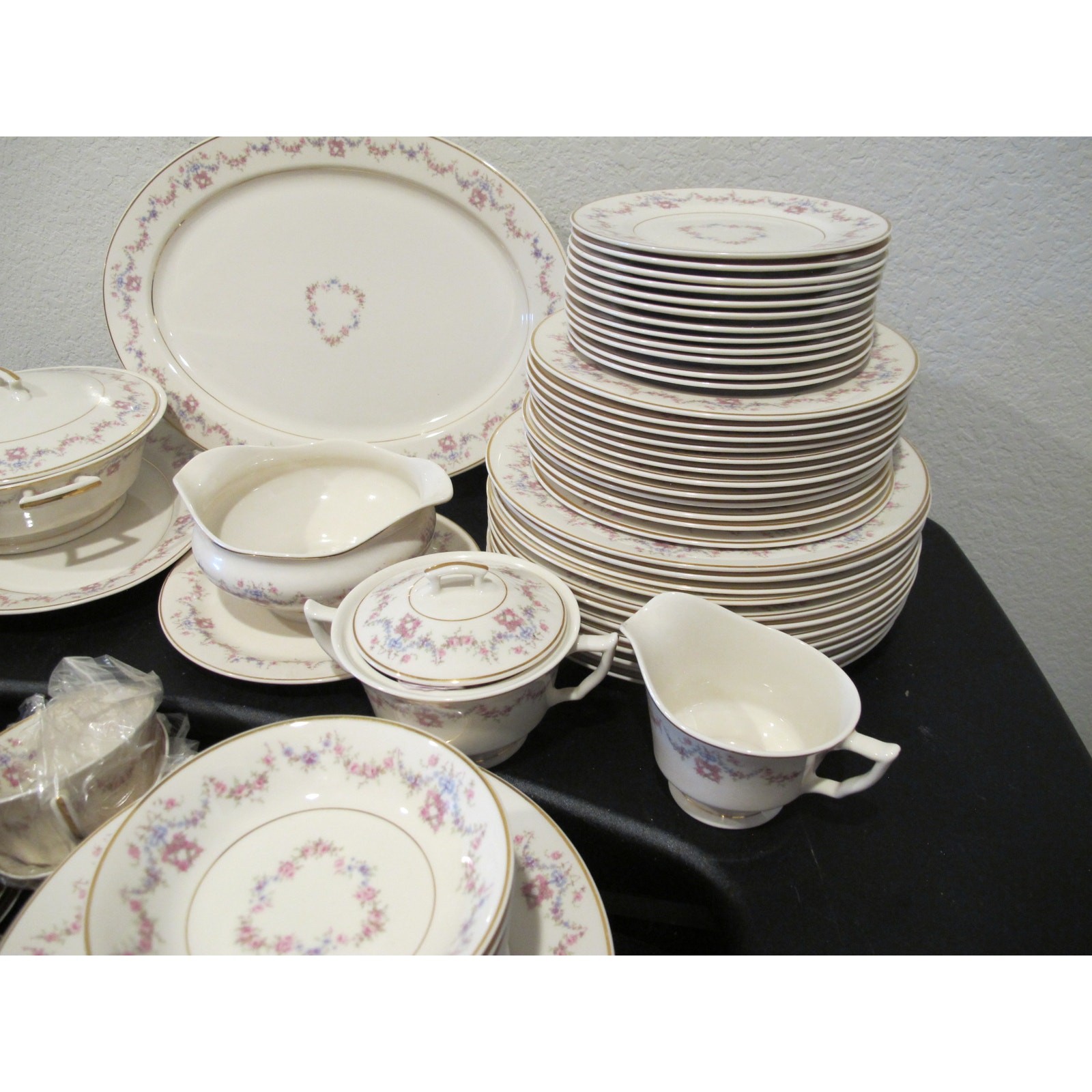 93 Pc. Arcadia by Syracuse Old Ivory Dinner Set – Plates, Cups, Bowls & More