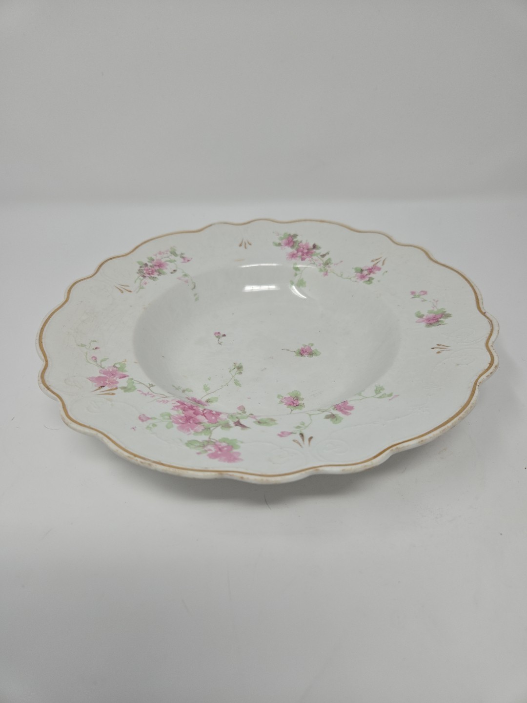 Antique W.H. GRINDLEY Cyril Pink Floral Scalloped Embossed Edge Bowl 8.5″ 1899