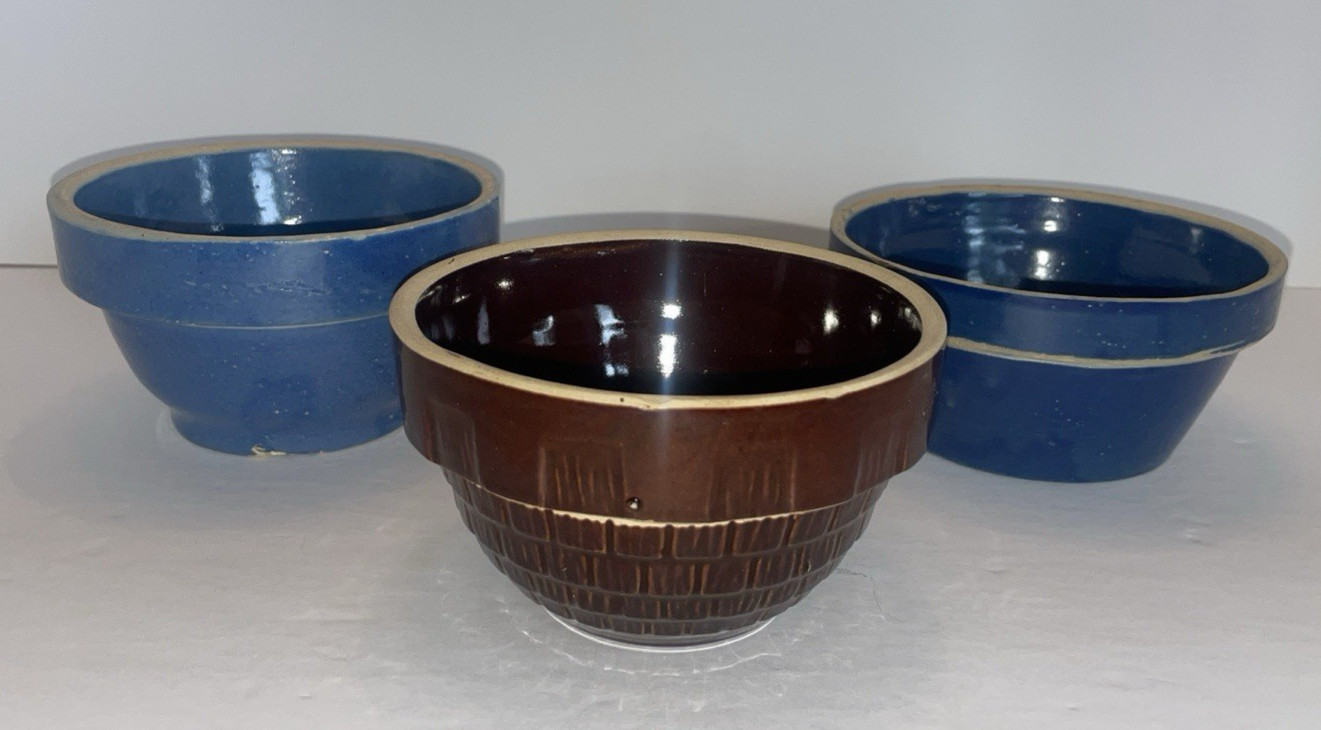 Vintage – Lt & Dk Blue & Burgundy Stoneware Set of 3 Bowls – 5, 5 1/8, 5 1/4 Dia