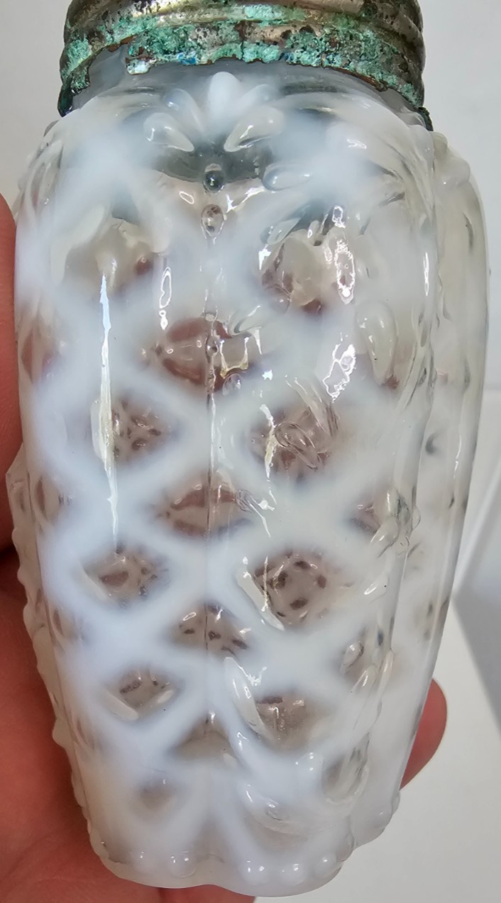 EAPG Victorian Glass Salt Pepper Shaker Opalescent White Ribbed Lattice
