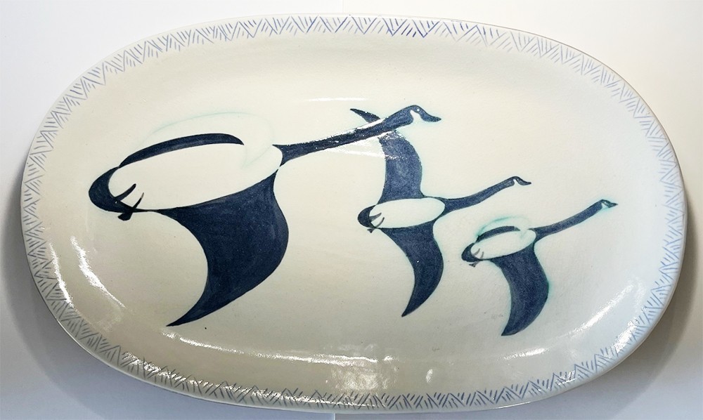 Alaskan Handmade Oval Decor Platter Signed Maury 1988 Canada Geese Design
