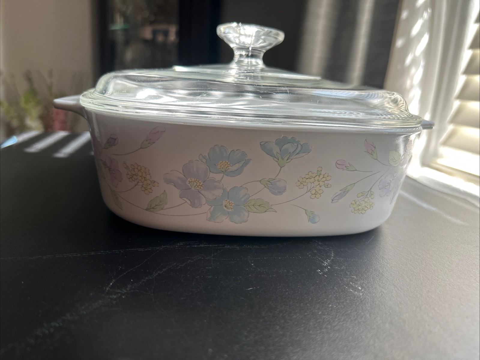 Corning Ware A-2-B Pastel Bouquet 2 Liter Casserole Dish w/Pyrex Glass Lid A-9-C