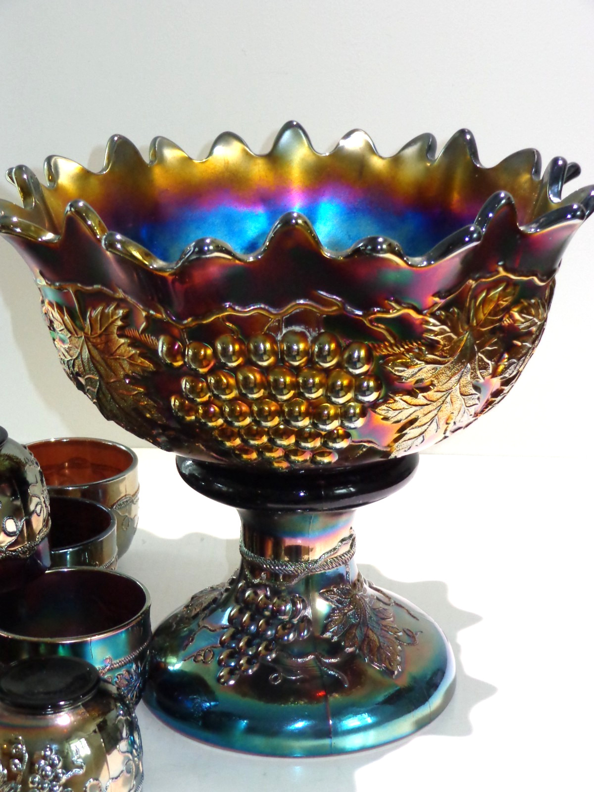 1910s Northwood Amethyst Carnival Glass Grape & Cable Table Size Punch Bowl Set