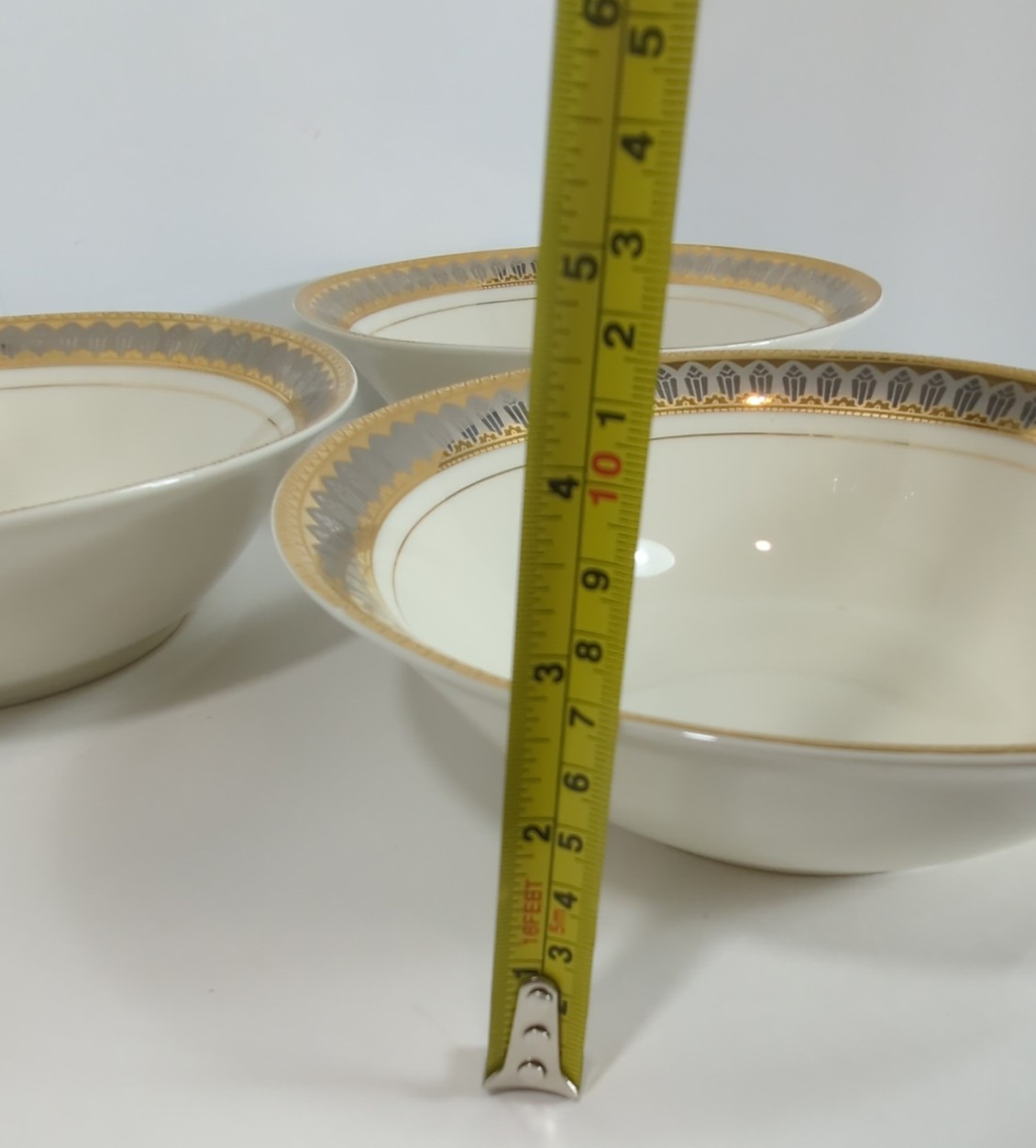Set of 3 Vintage 1994 Macy’s Royal Gallery San Marco 9″ Gold Trim Serving Bowls