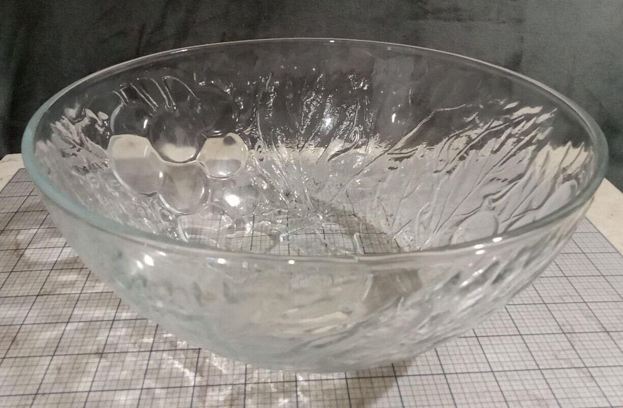 Clear Glass Fruit Bowl 10.5″ with Grape and Leaves Patterns Made in indonesia