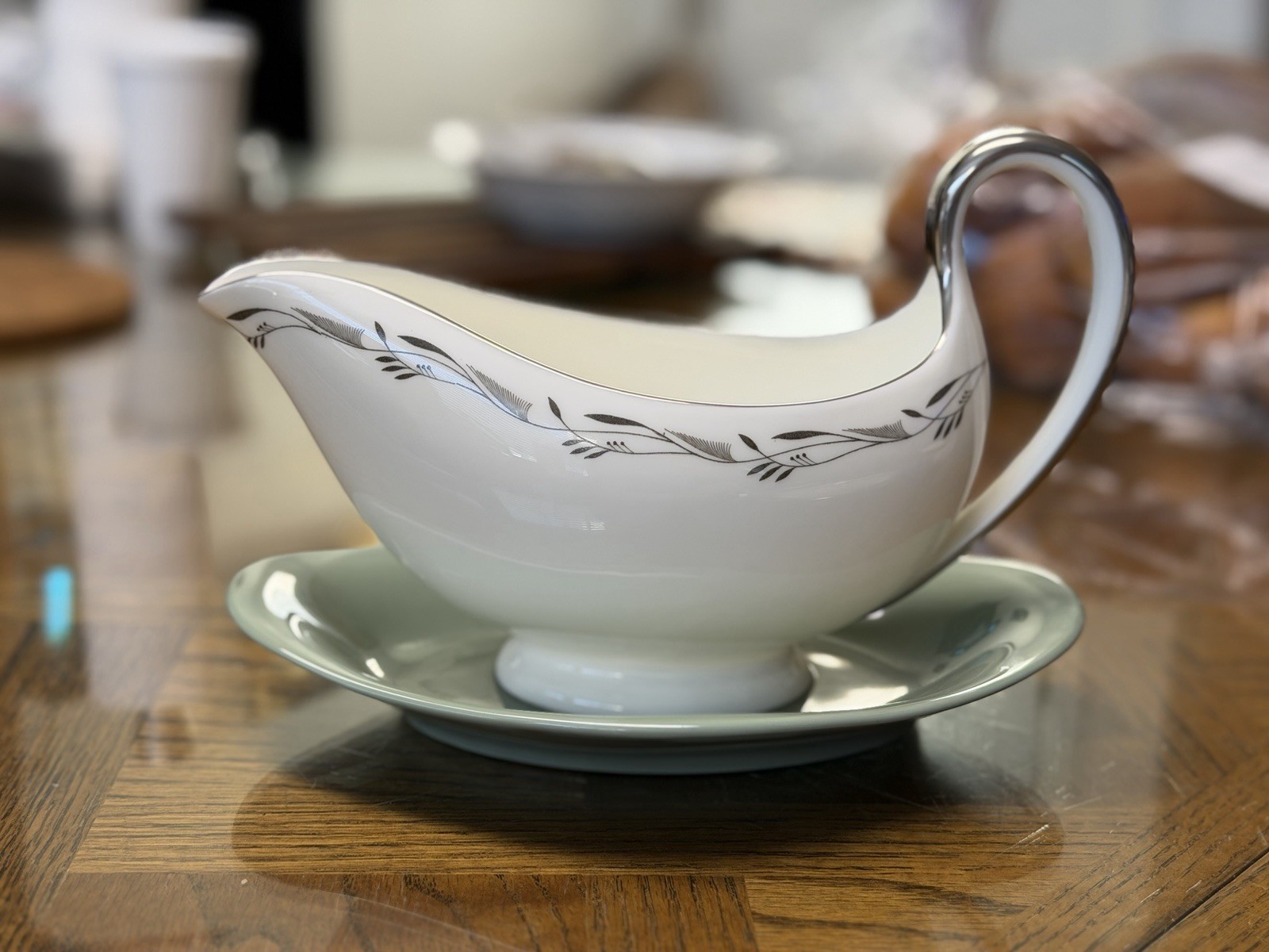 Vintage Wedgwood Bone China W4269 Green Gravy Boat with Attached Stand & Platter