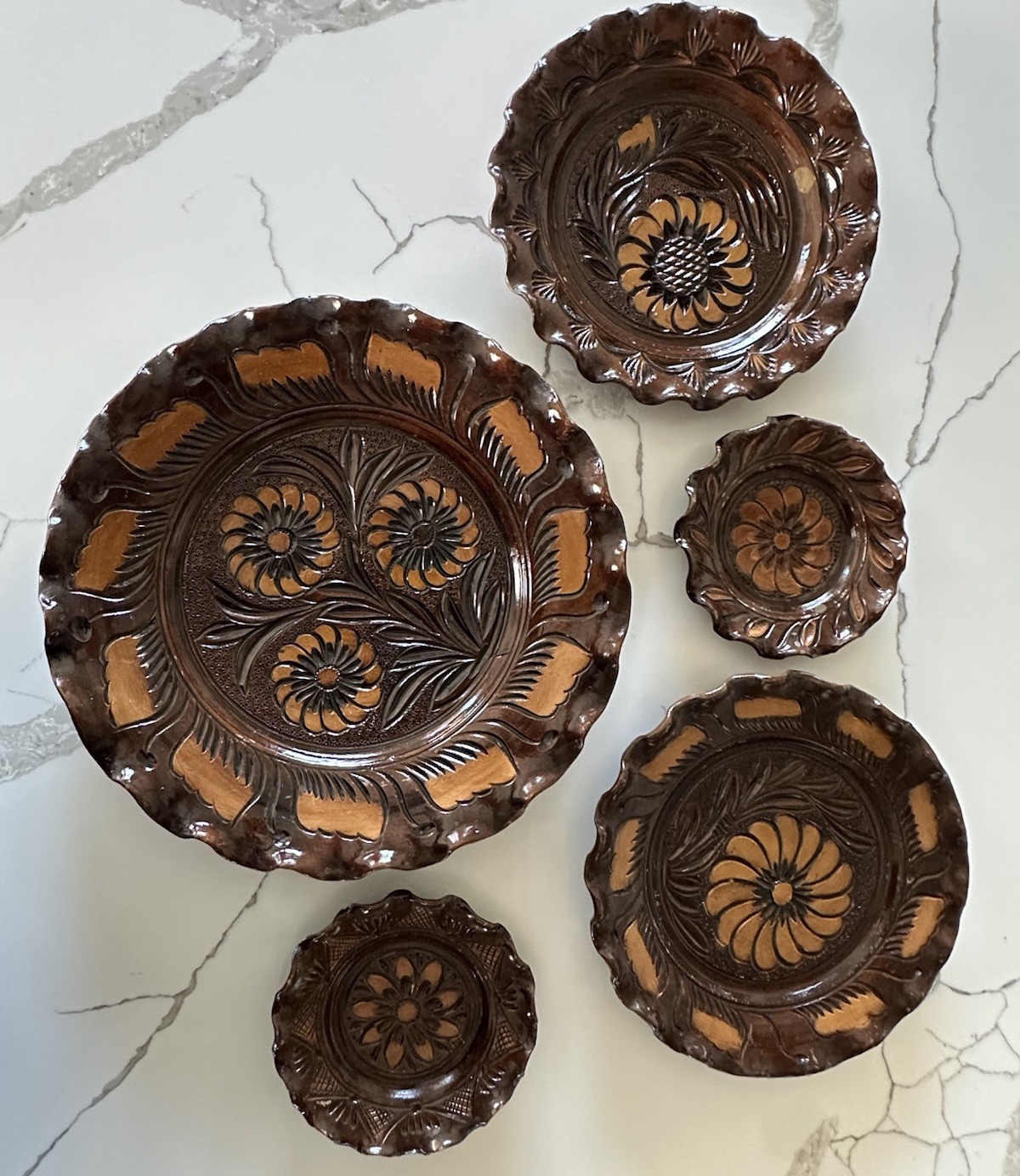 Vintage Korond Hungary Folk Art Pottery Wall Plates Set of 5 Hand Painted Brown