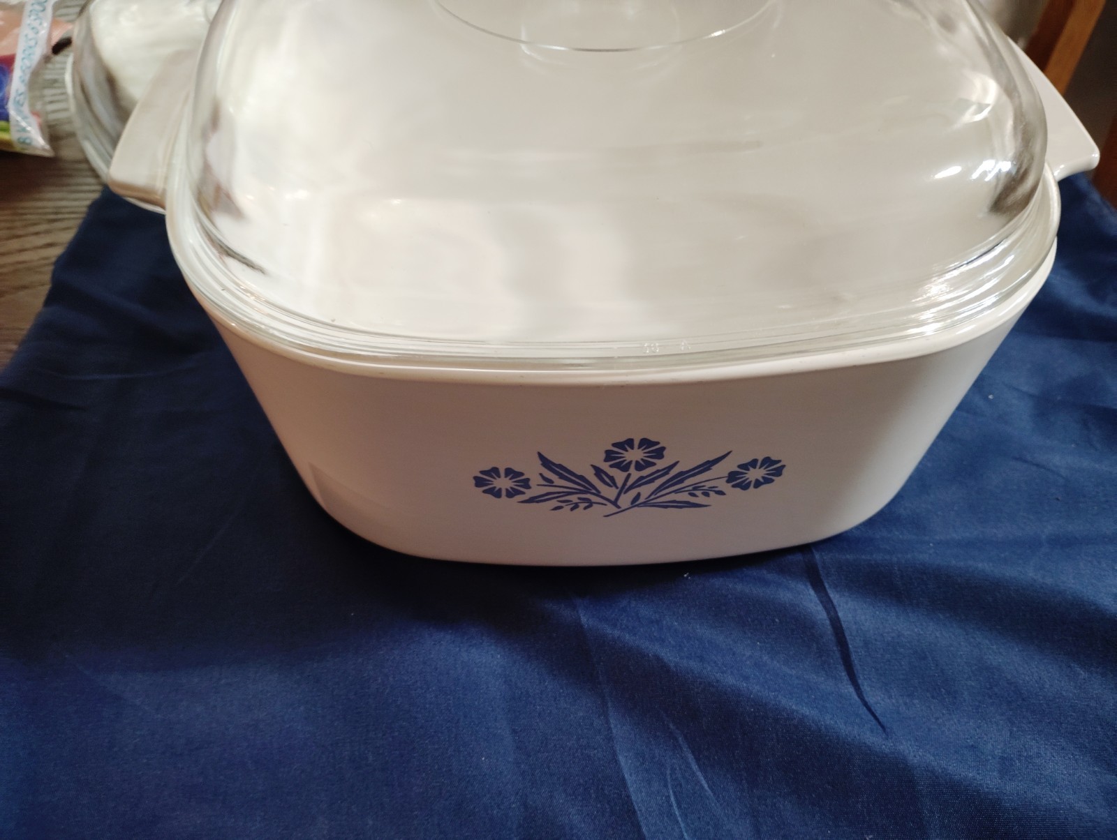 Rare Vintage Corning Ware Blue Cornflower P-84-B 5 Quart Casserole With Lid