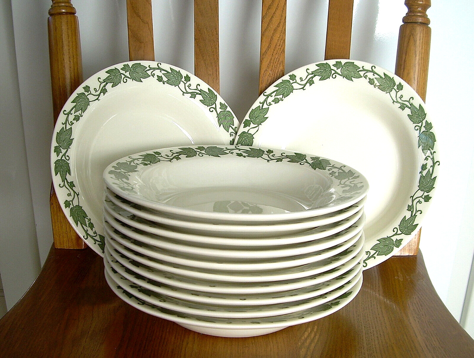 VINTAGE 50’s ROYAL CHINA UNDERGLAZE ENGLISH IVY 8″ RIMMED SOUP BOWLS – SET OF 12