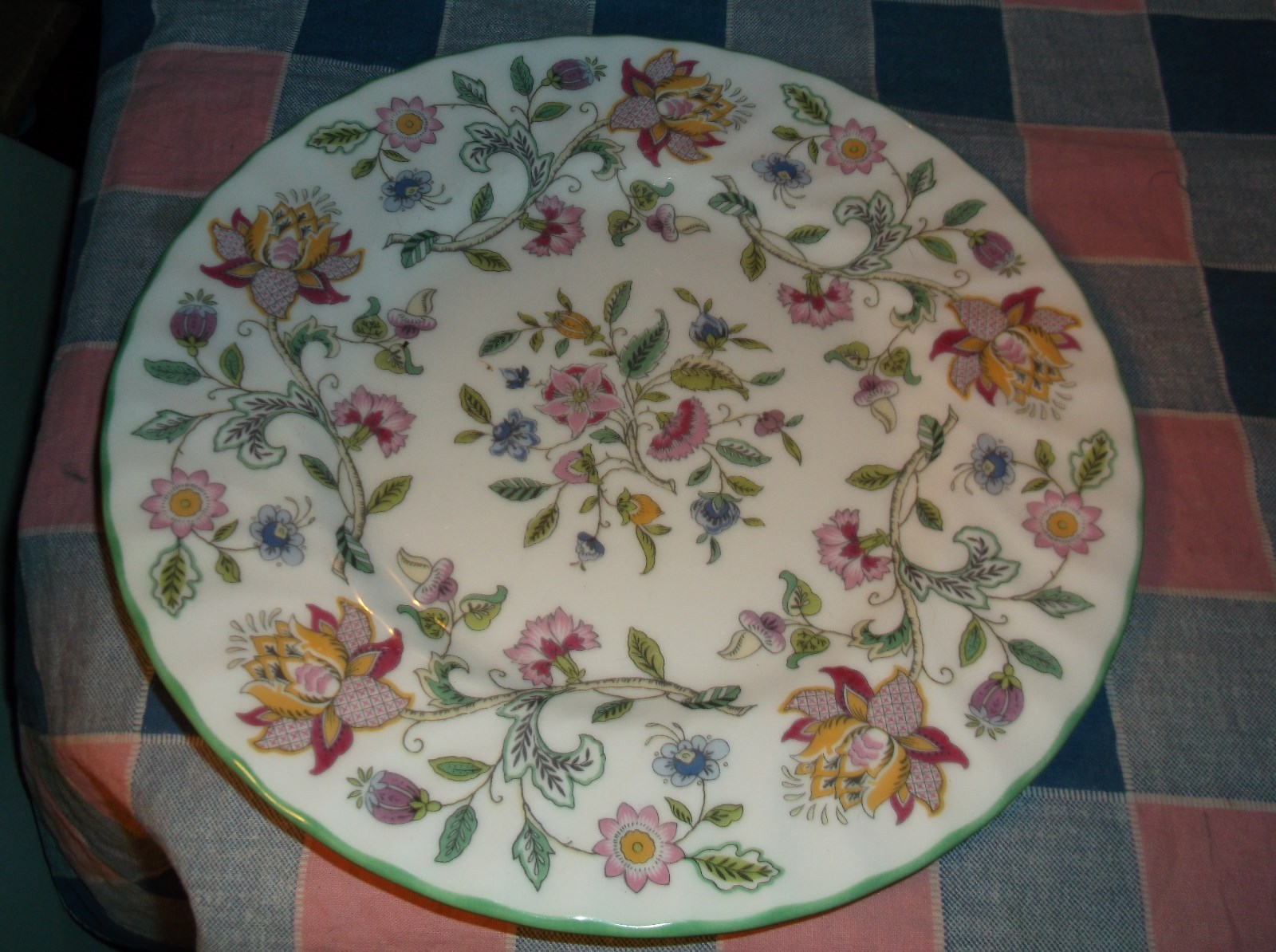 Minton Haddon Hall 2 Plates 1 6 1/4 Inch and 1 8 In Light Utensil Marks