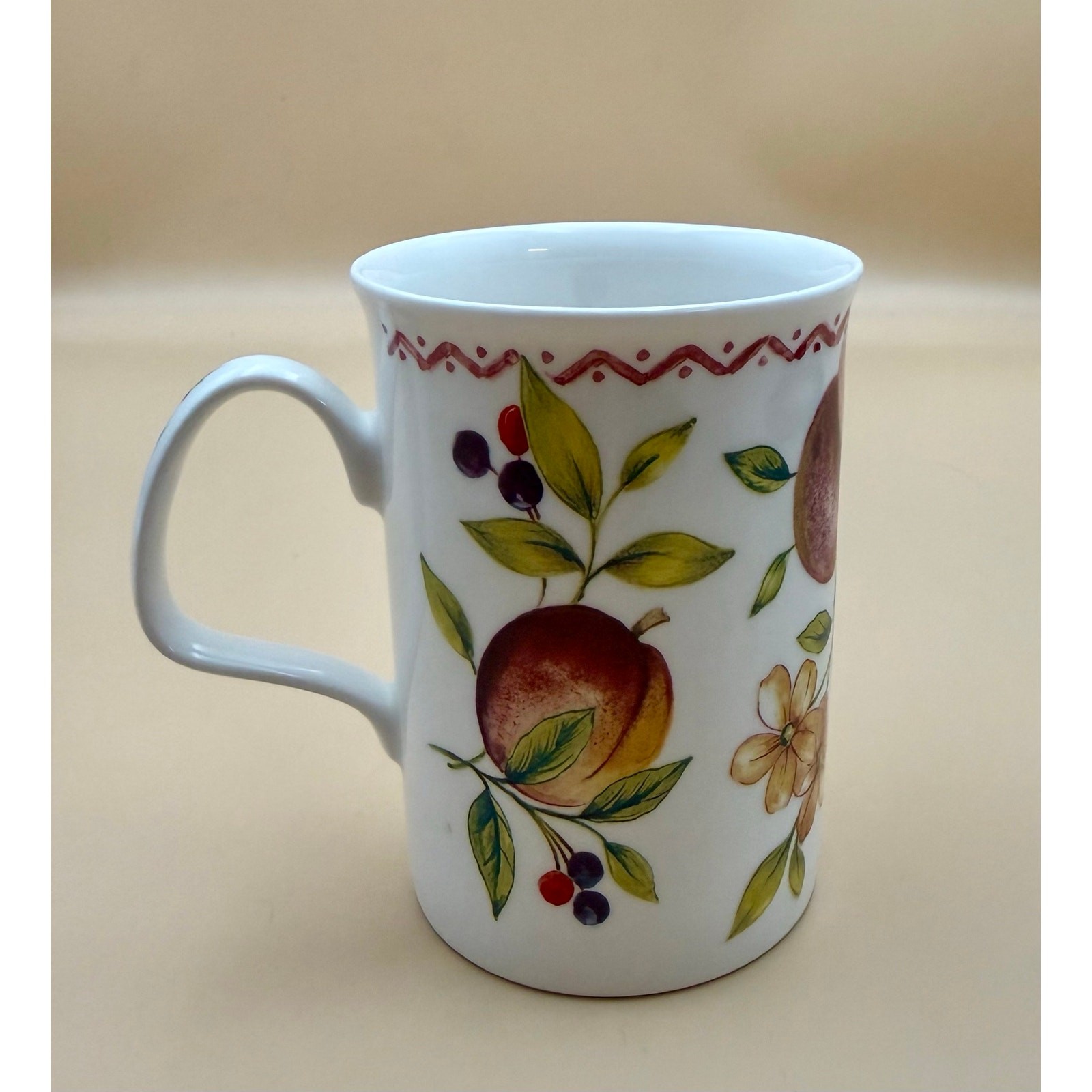 Roy Kirkham Autumn Fruits Fine Bone China Apple Berry Tea Coffee Cup