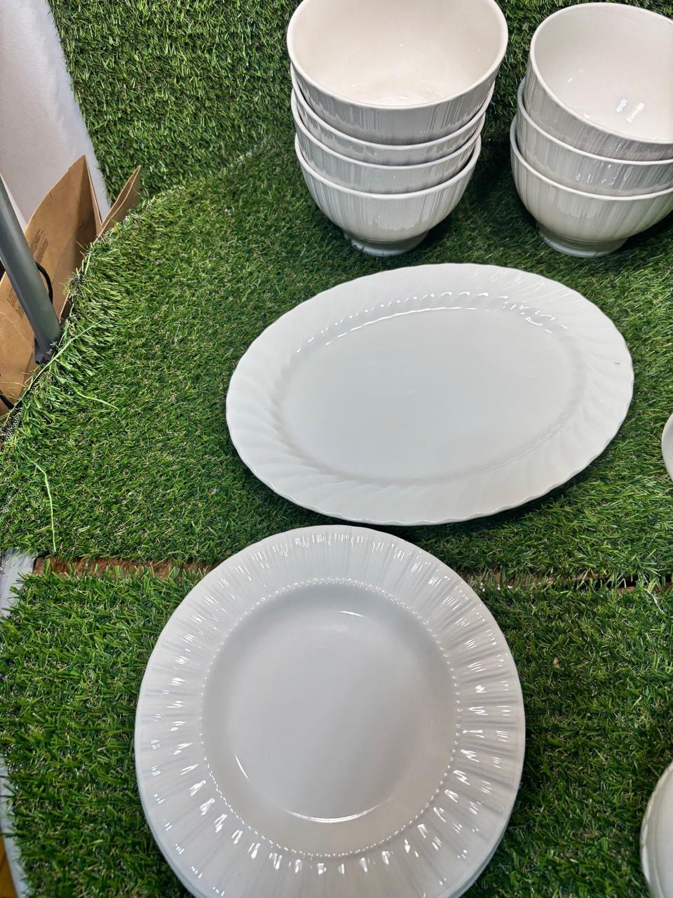 Mixed White Ironstone Dinnerware Lot 11 Pc Johnson Bros Platter Bowls Plates