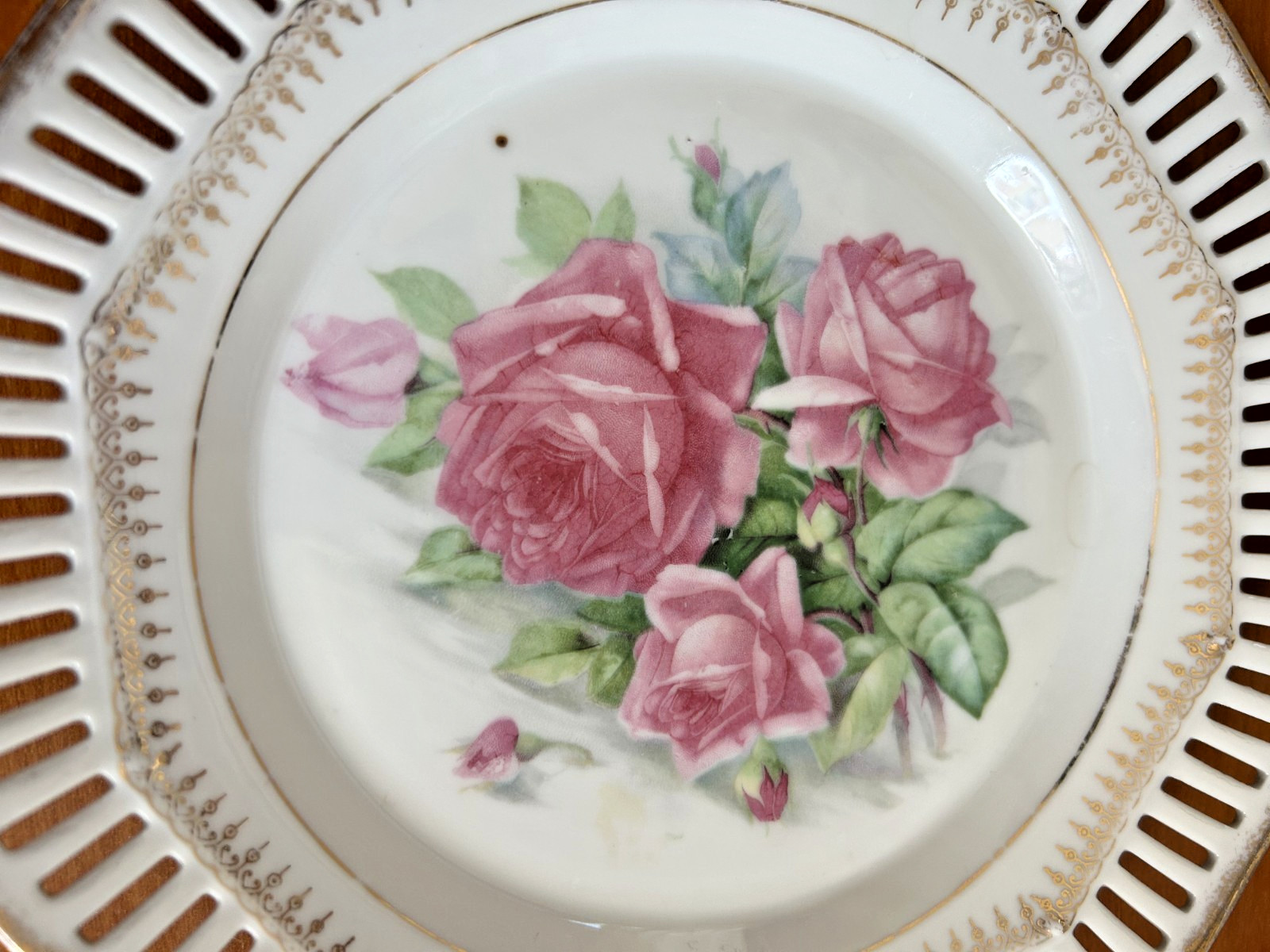 Lot: 6 Vintage Floral Variety Cottage Core Wall Plate Decor 10″ & Smaller
