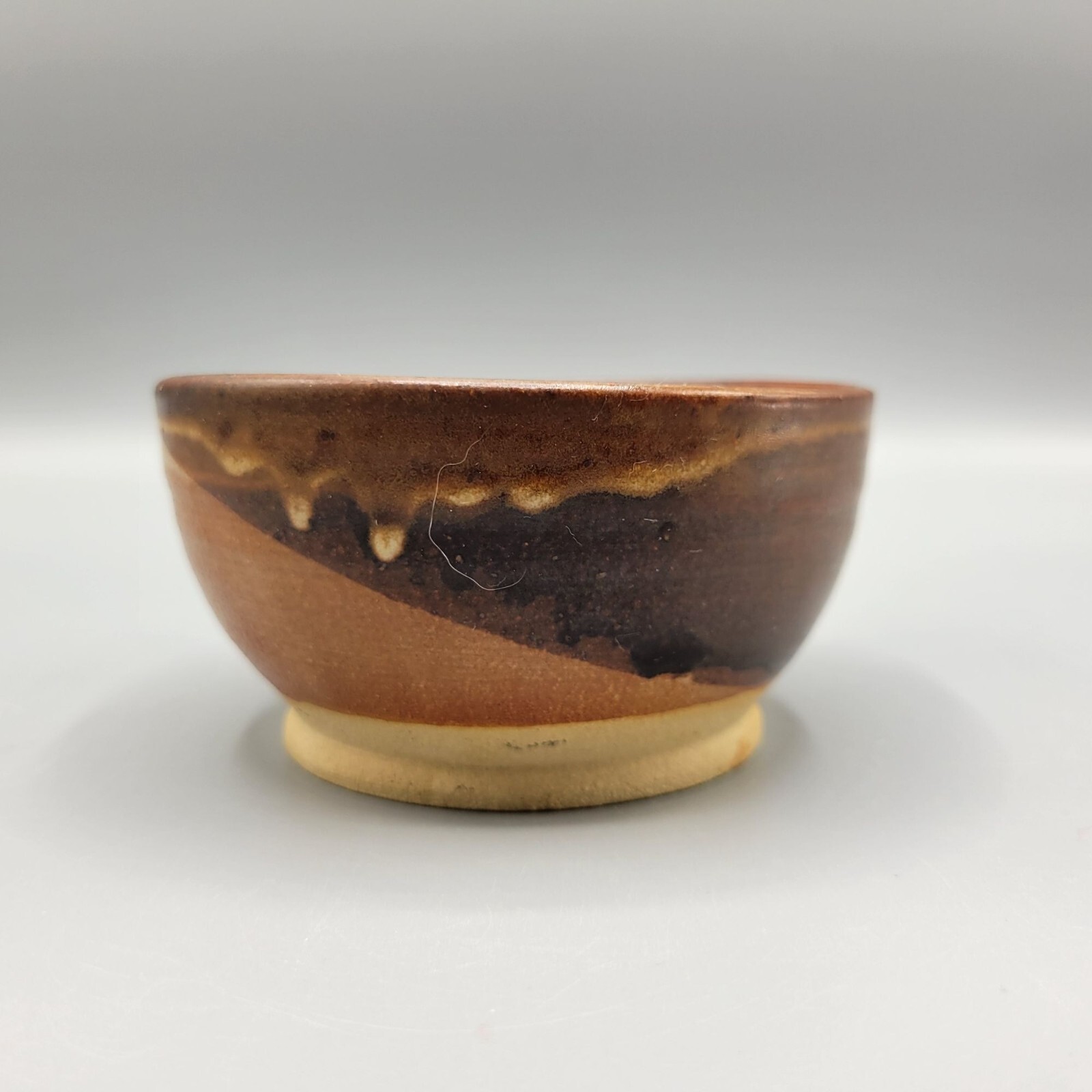 Vtg Handmade Pottery Bowl Studio Art Pottery Drip Glaze Multi Tone Swirl 2″ Tall