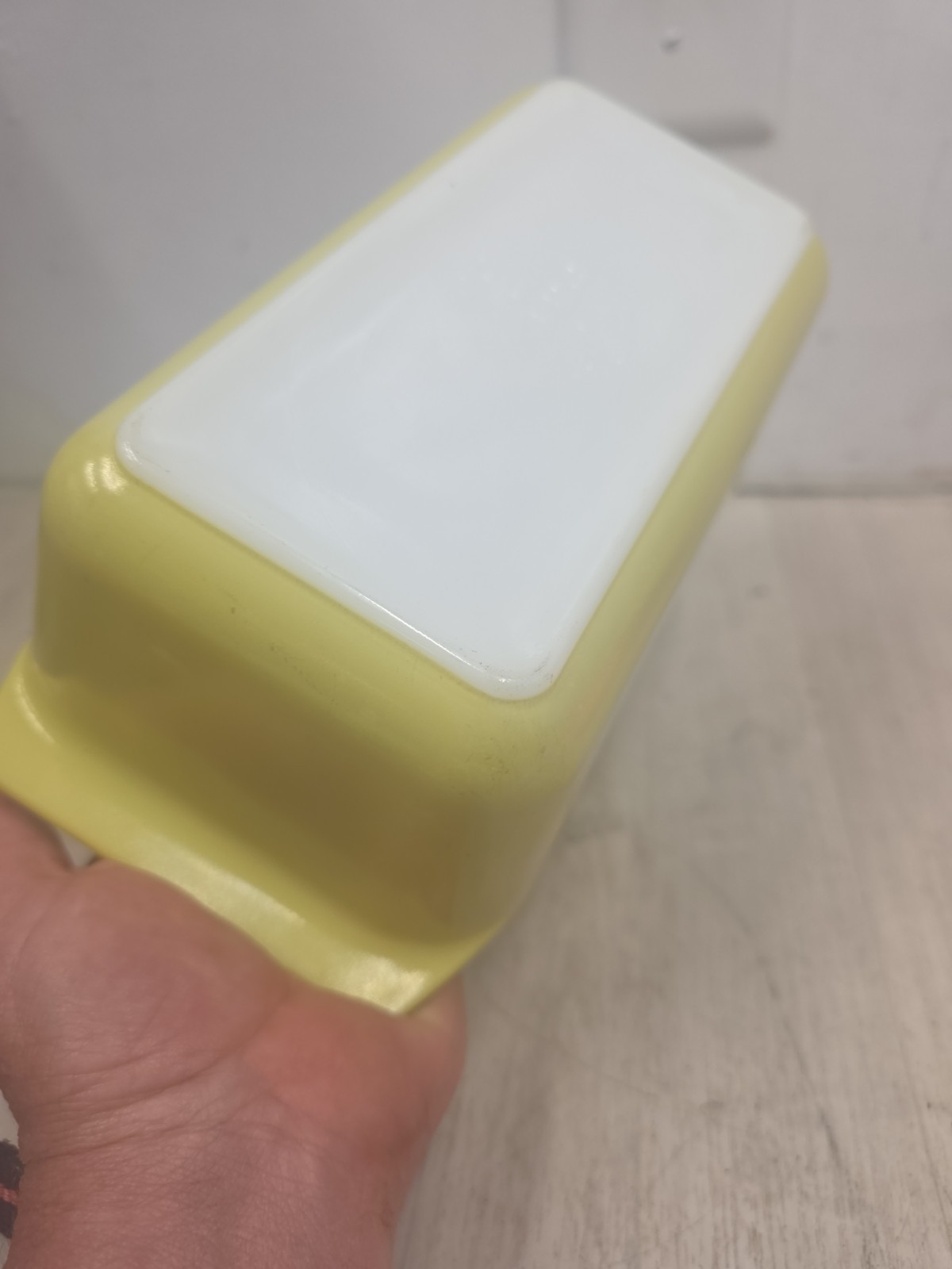 Vintage Pyrex Lemon Yellow Loaf Pan Baking Dish #913 8.5”X 4.5”X 2.5” USA NICE