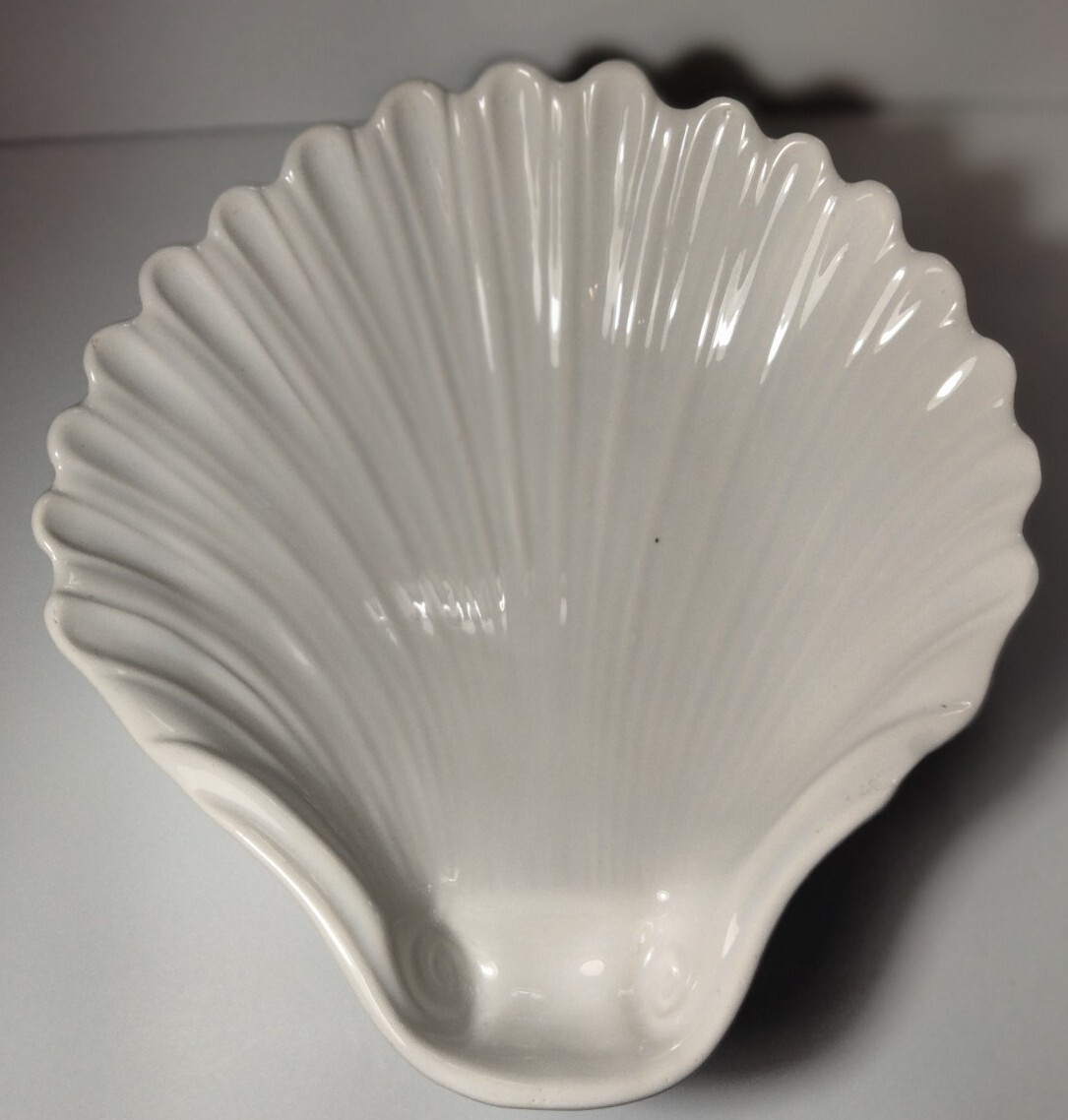Vintage California Pottery Sea Shell Bowl Ceramic 3.04 Pounds 13 1/2″ Long 12…