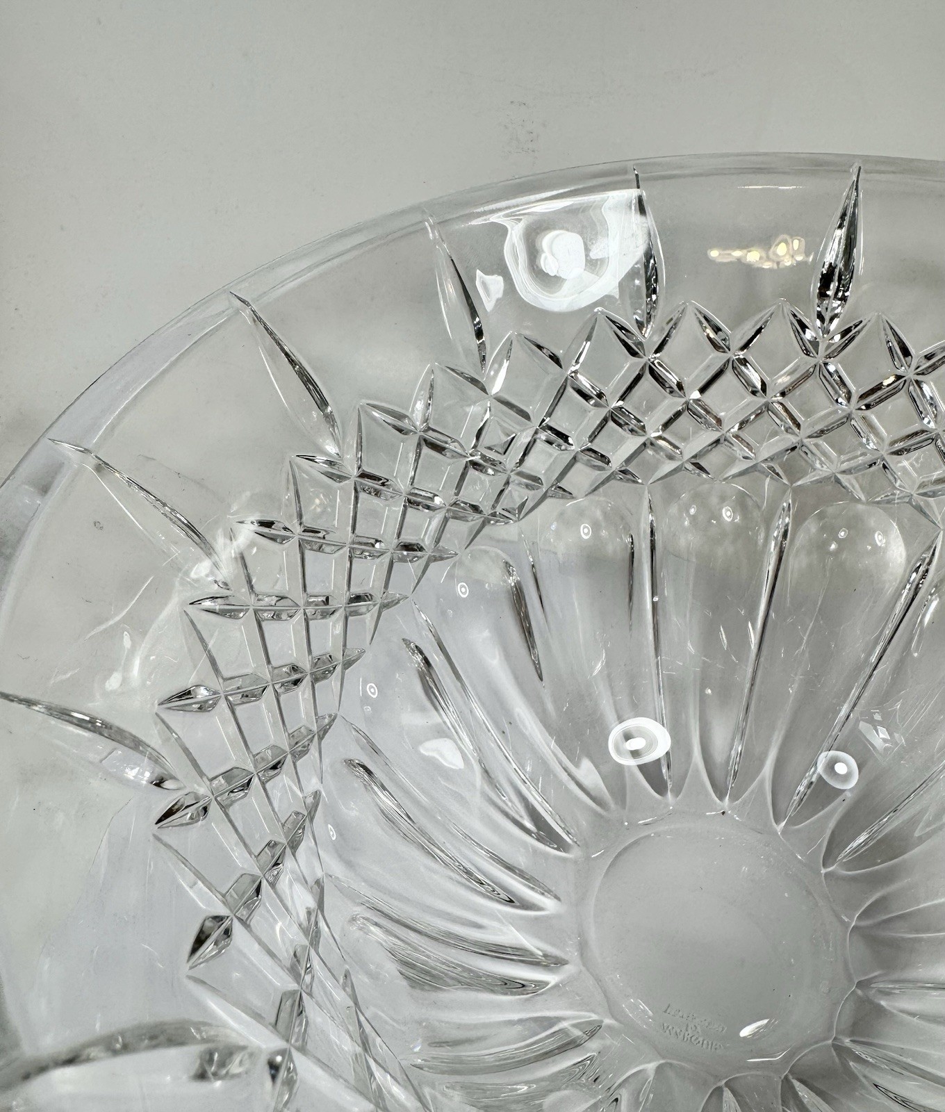 Marquis by Waterford Crystal Bowl Shelton Diamond Cut Glass 8” E38