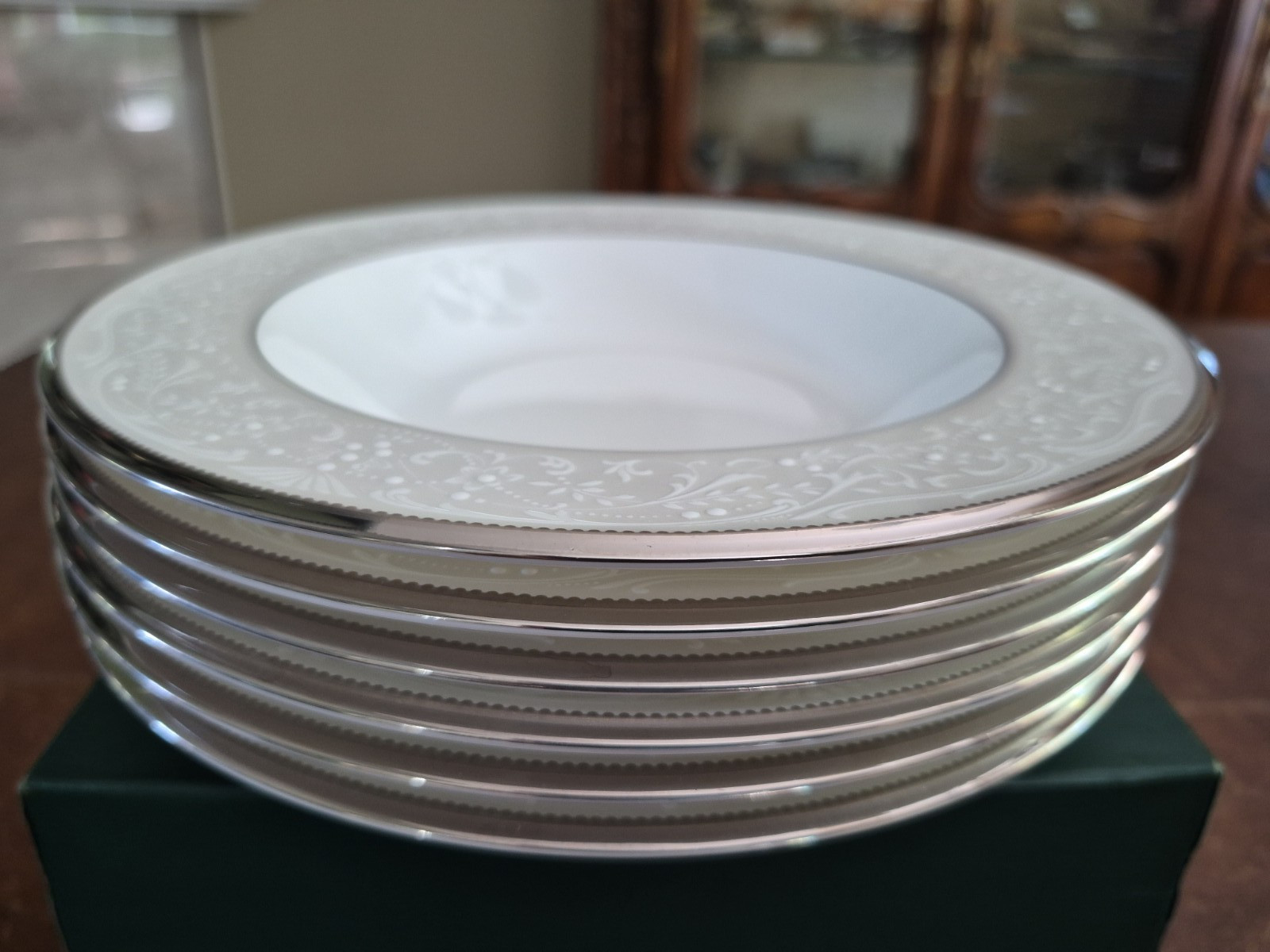 6 Noritake Bone China Silver Palace 8 1/2″ Rimmed Soup Bowls 4773