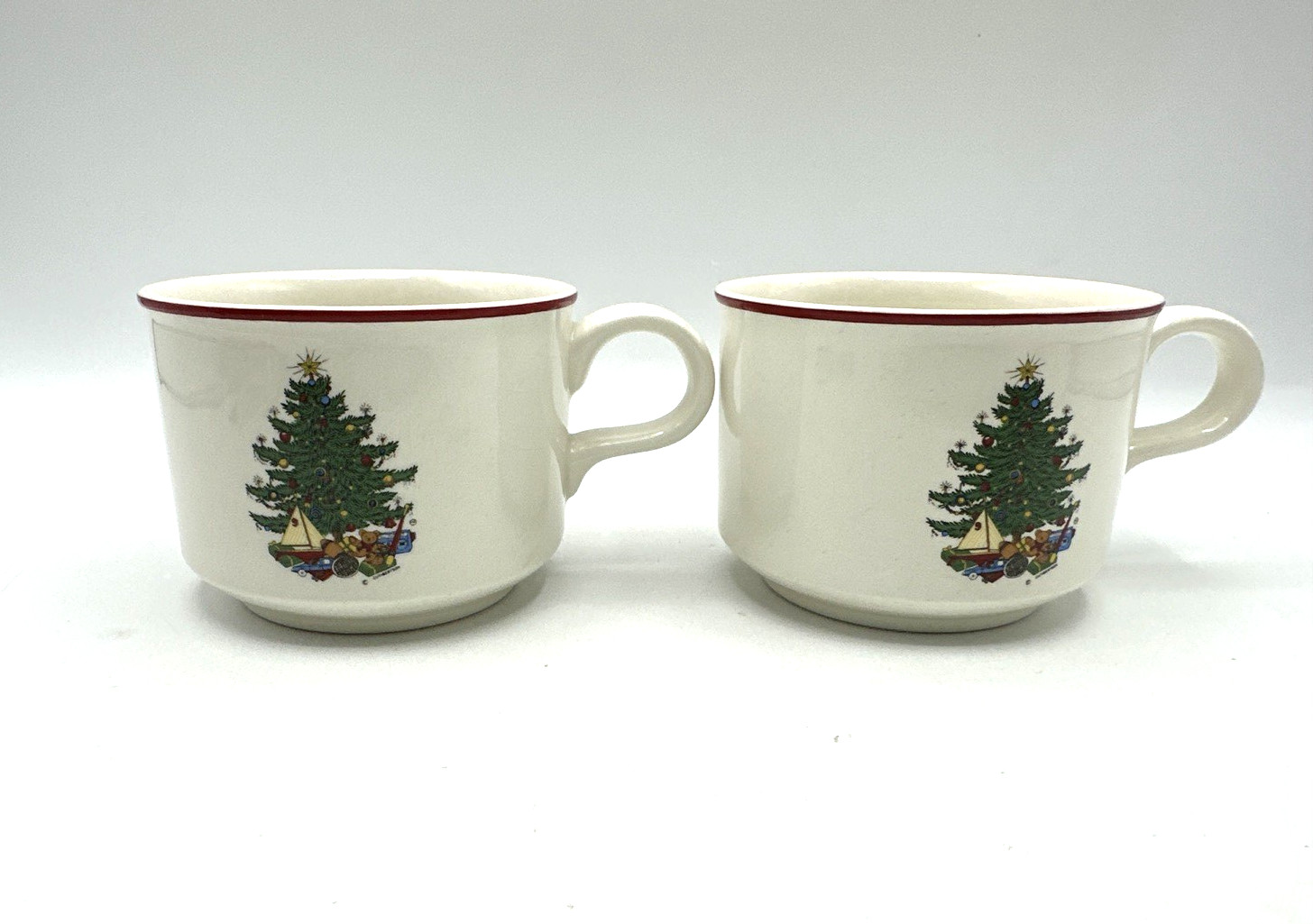 4 Piece Cuthbertson Christmas Tree Holly Berry Cups and Pitcher Set Vintage