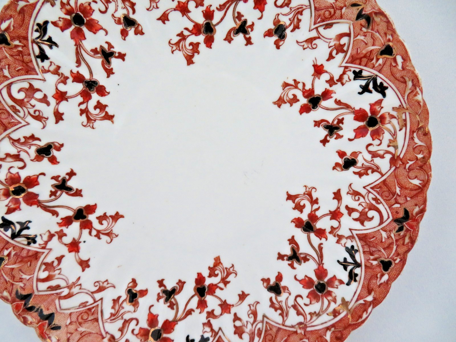 Antique Radfords Imari Gold VICTORIA Pattern Scalloped Edge 9″ Plate 1879-1891