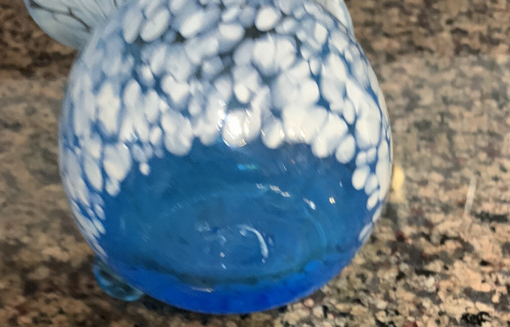 Old Small HAND BLOWN White SPLATTER Blue Art Glass PINCHED SIDES VASE/CRAFE