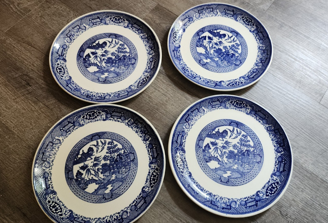 Set of 4 Vintage Blue Willow Dinner 9.75” Plates Blue & White Unmarked Vintage