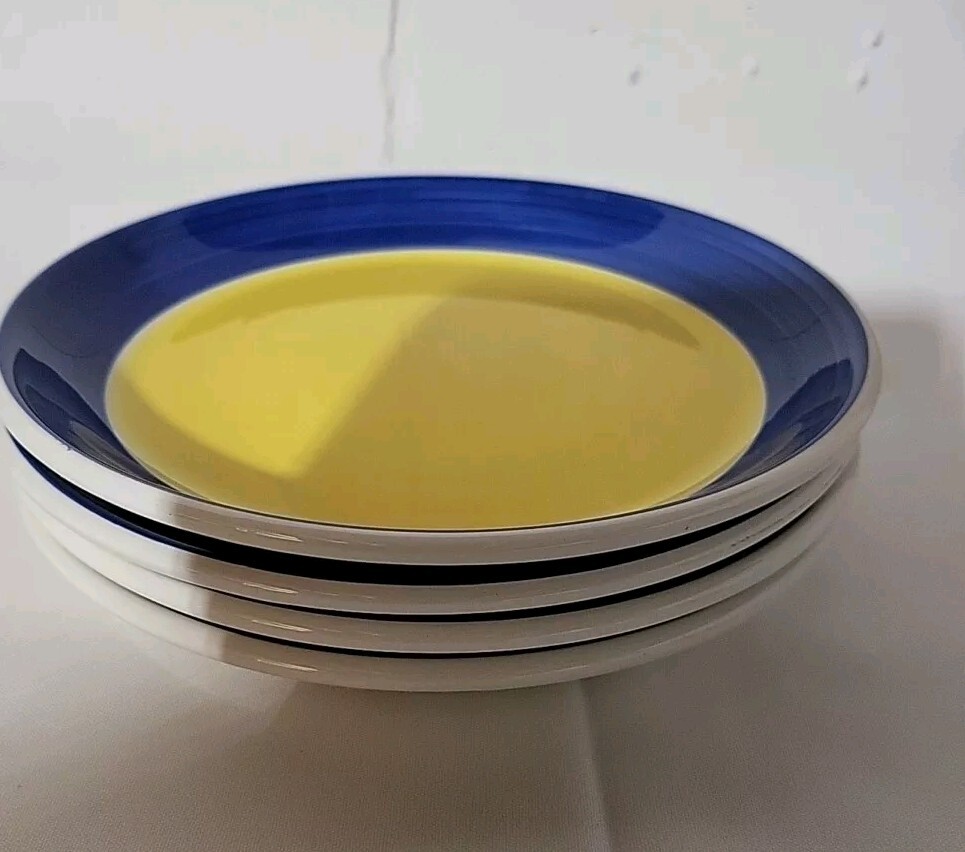 Crate & barrel set of 4″SUNDANCE” Salad Plates yellow /cobalt blue ITALY NEW!