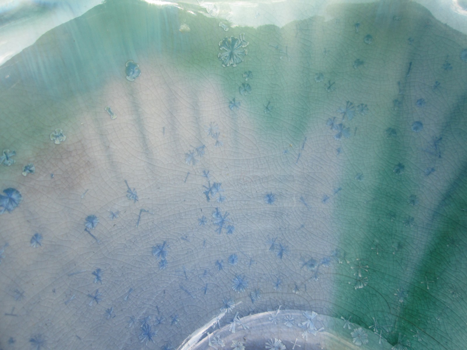 Edgecomb Potters Turquoise blue Scalloped Bowl Pottery Crystalline drip Glaze 9″