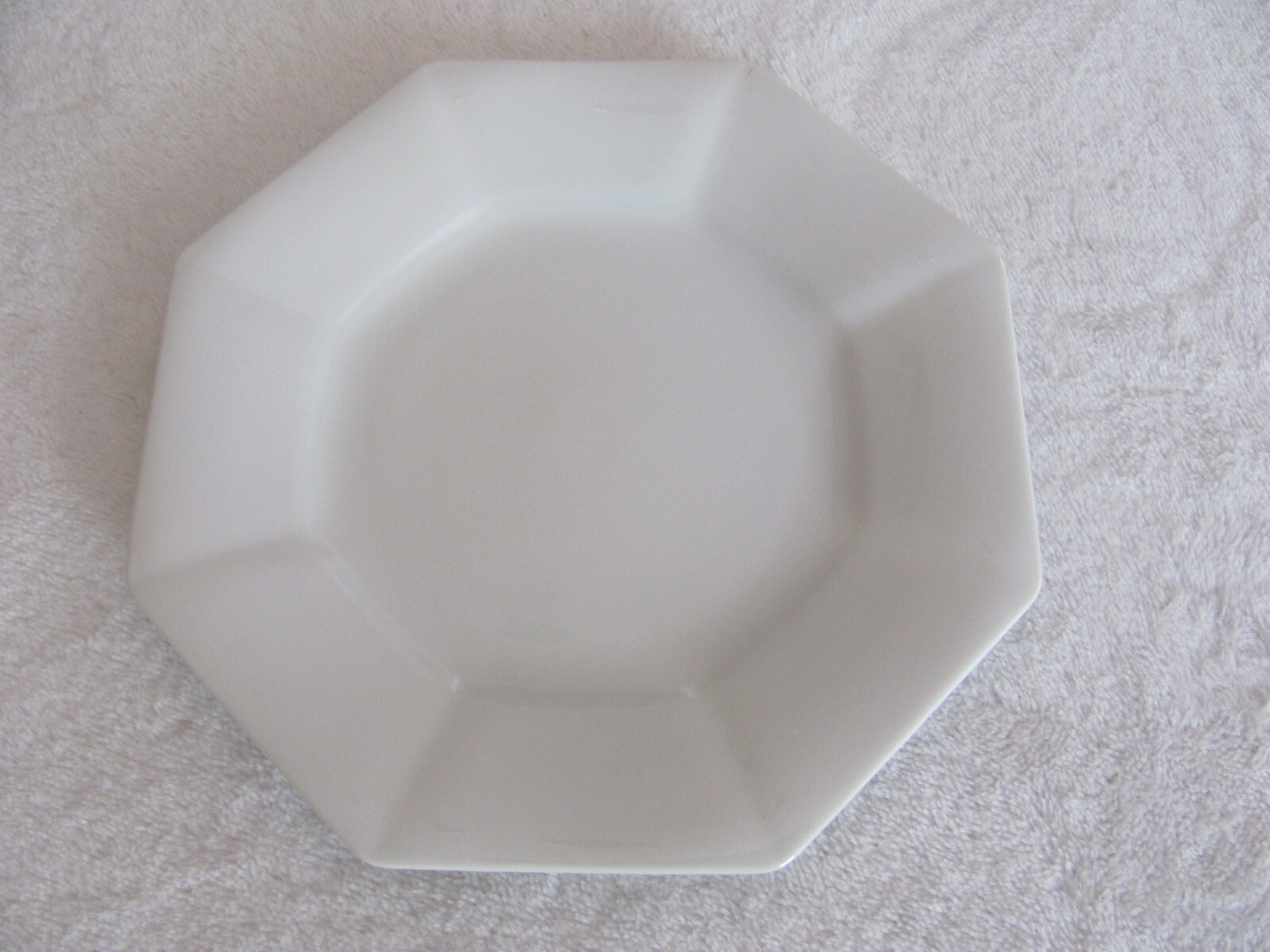 Harmony House Lynette-All White Octagon -6 1/8″ Bread Plates-Set of 6