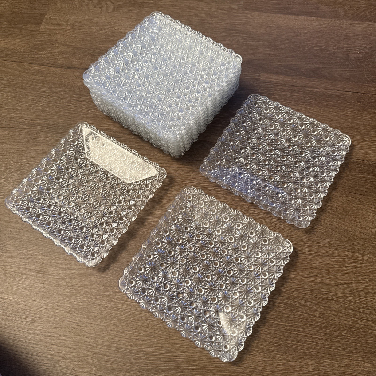 Set of 12 Indiana Glass MCM “Daisy & Button” Clear Crystal 7″ Square Plates Dish