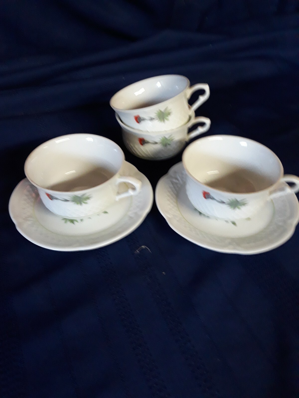 LOURIOUX, WILD FLOWERS, 2 Cups & Saucers and 2 Cups