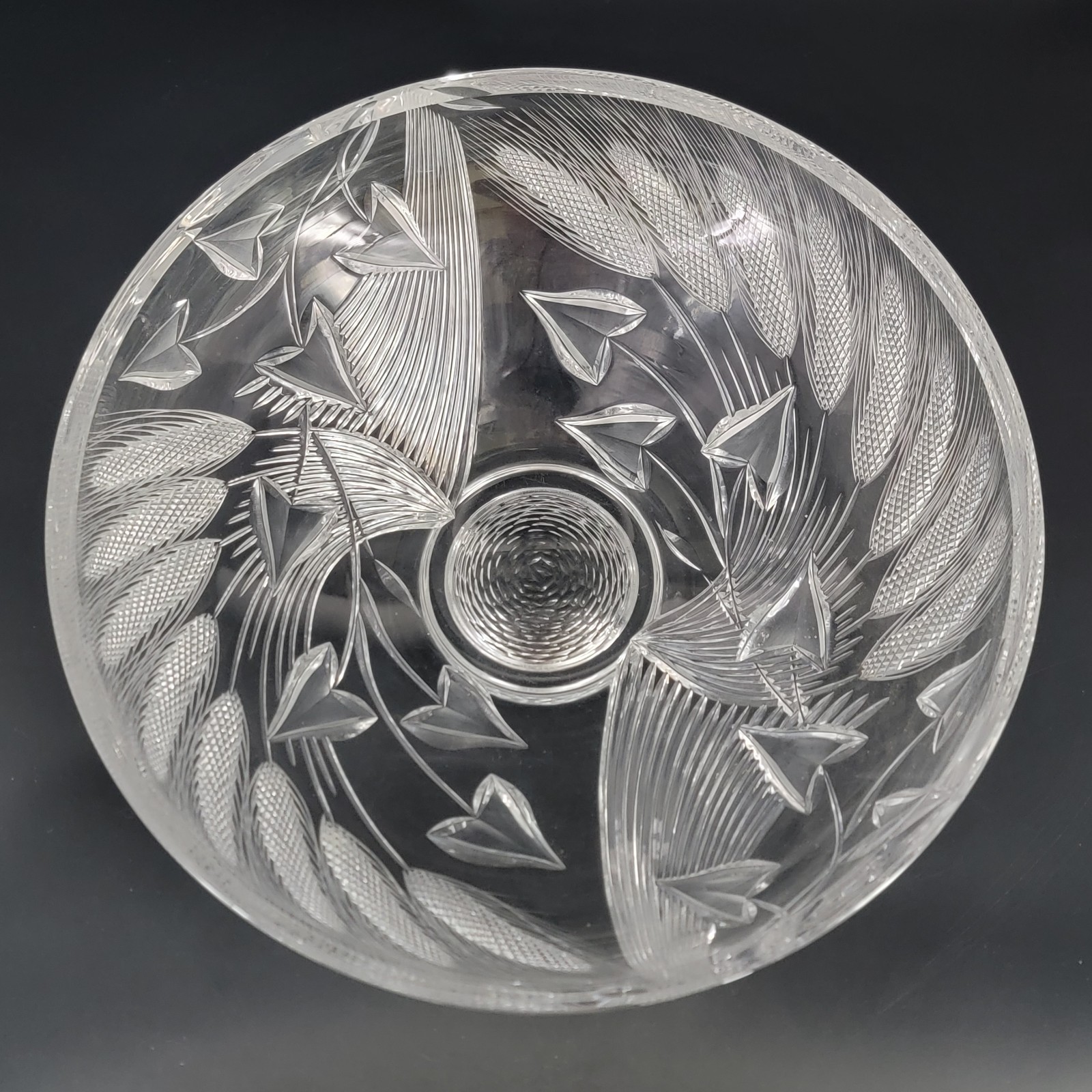 HTF Signed Josef Svarc 13.25″W Intaglio Cut Crystal Console Bowl Wheat Czech