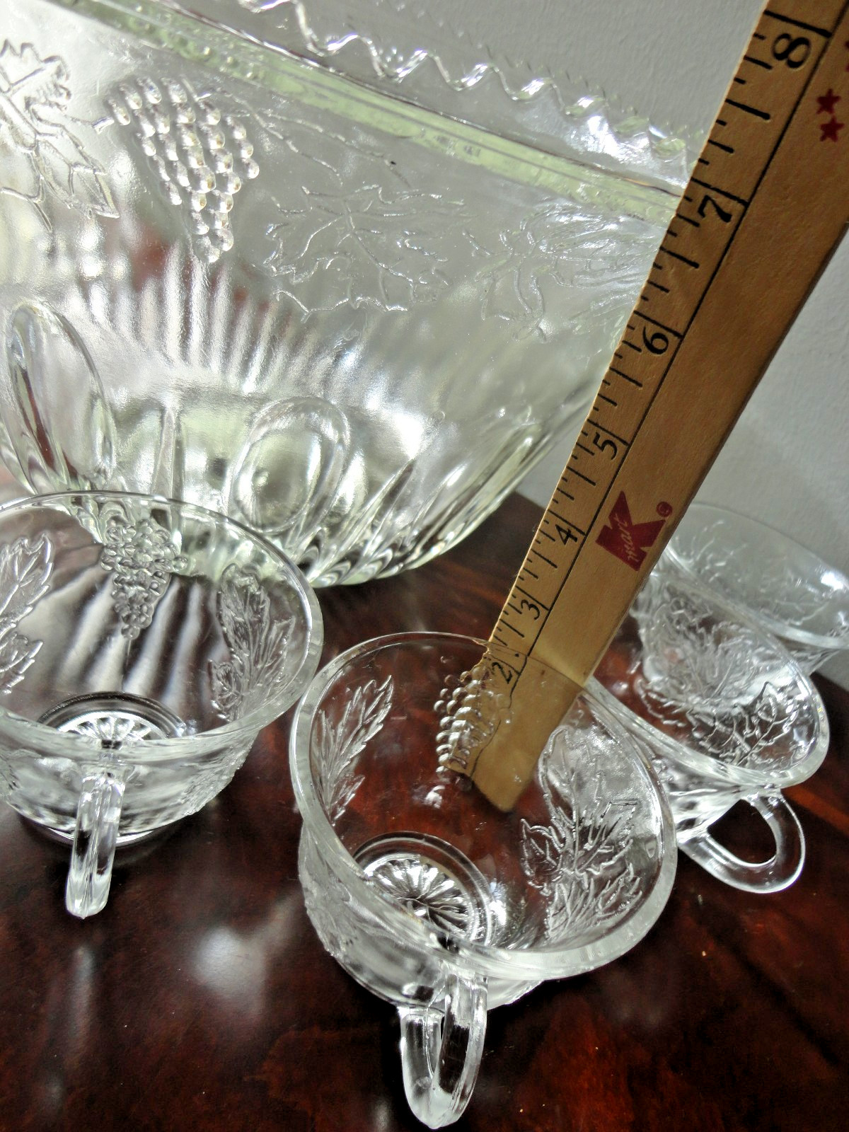 VINTAGE PRINCESS INDIANA HARVEST GRAPE CLEAR GLASS 9 PIECE PUNCH BOWL 8 CUPS SET