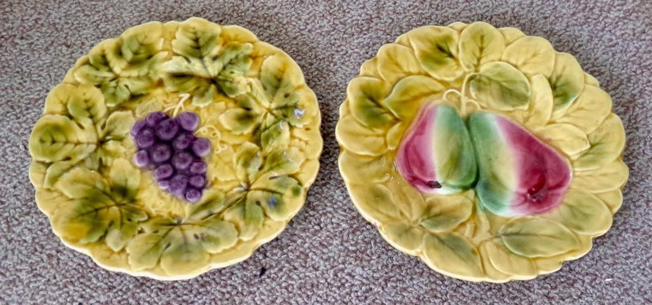 Sarreguemines (2) Majolica Fruit and Leaves 7.5″ Plates Made in France