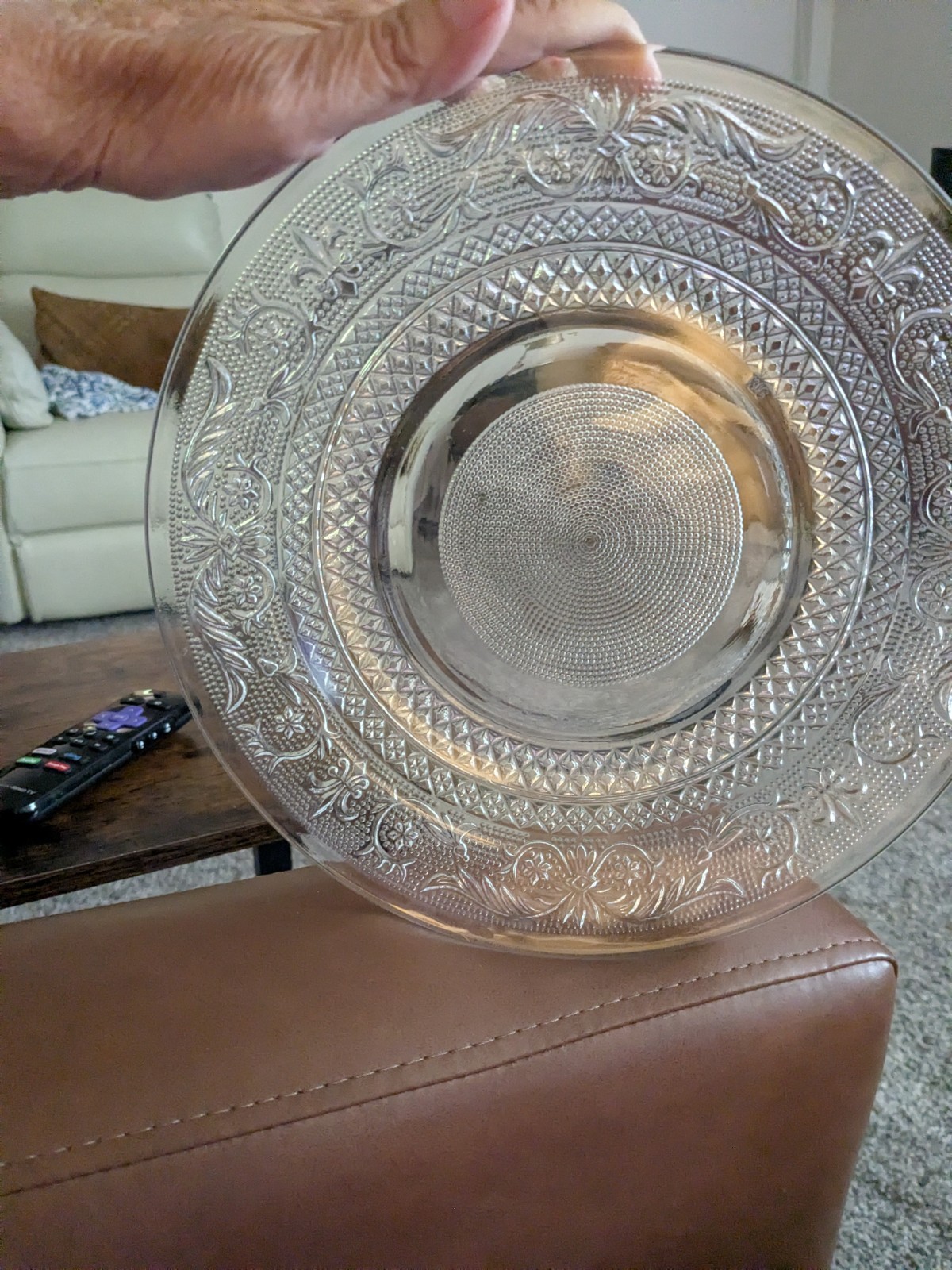 KIG Malaysia Vintage Fleur de Lis Pressed Glass 10 Inch Dinner Plate