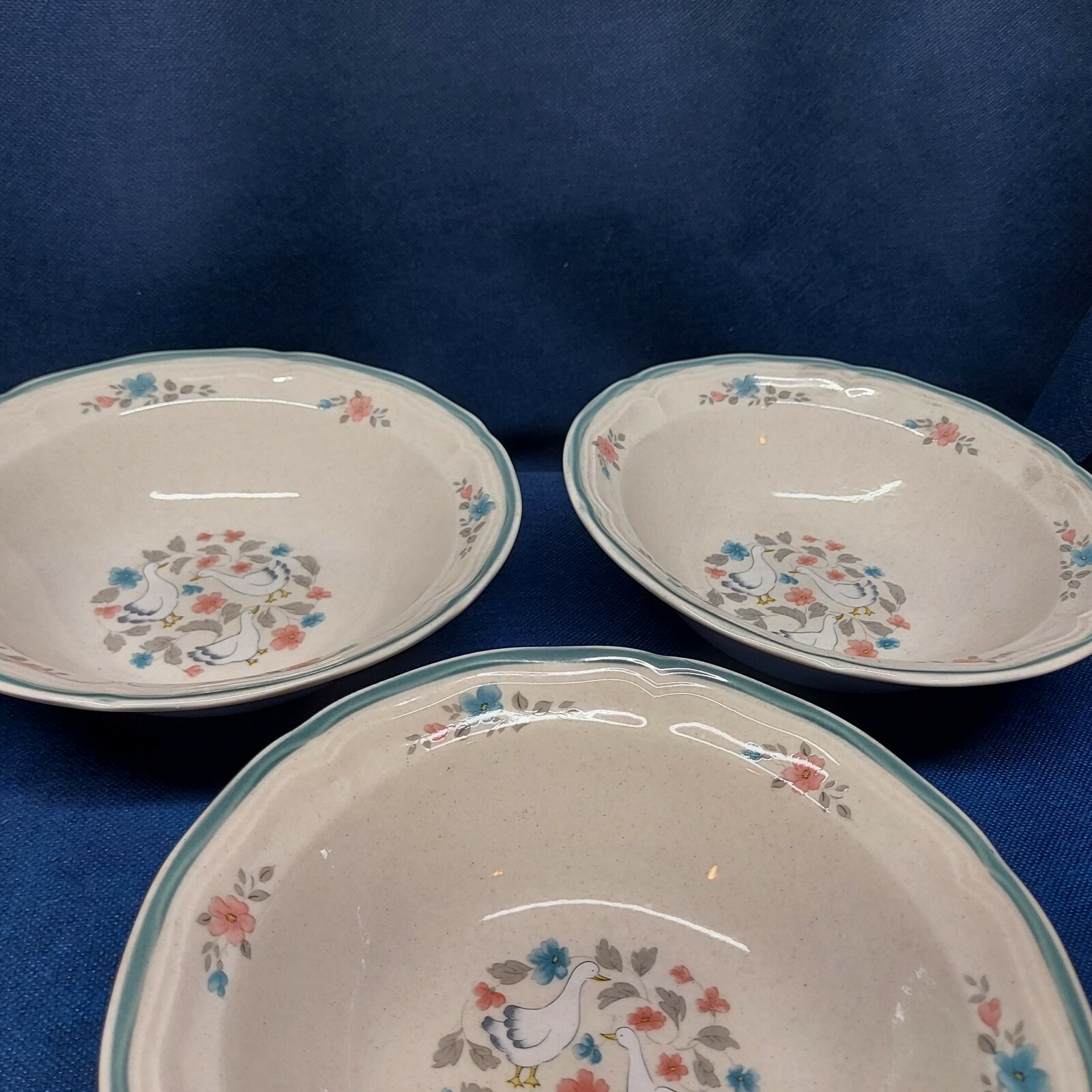 Action Industries Japan Country Classics-Goose Theme Set/3 Cereal Bowls Retired
