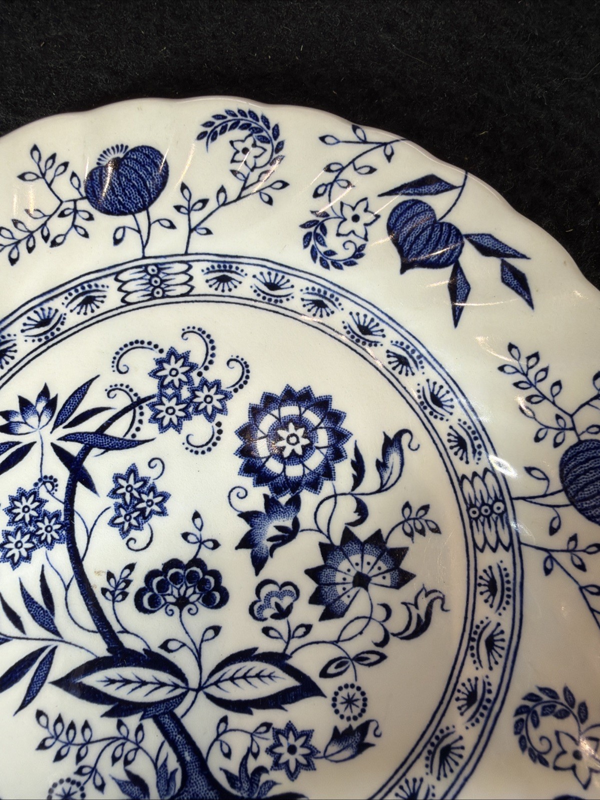 “Blue Nordic”Hand Engraved Johnson Bros. Ironstone England Plate 6.25 In EUC VTG