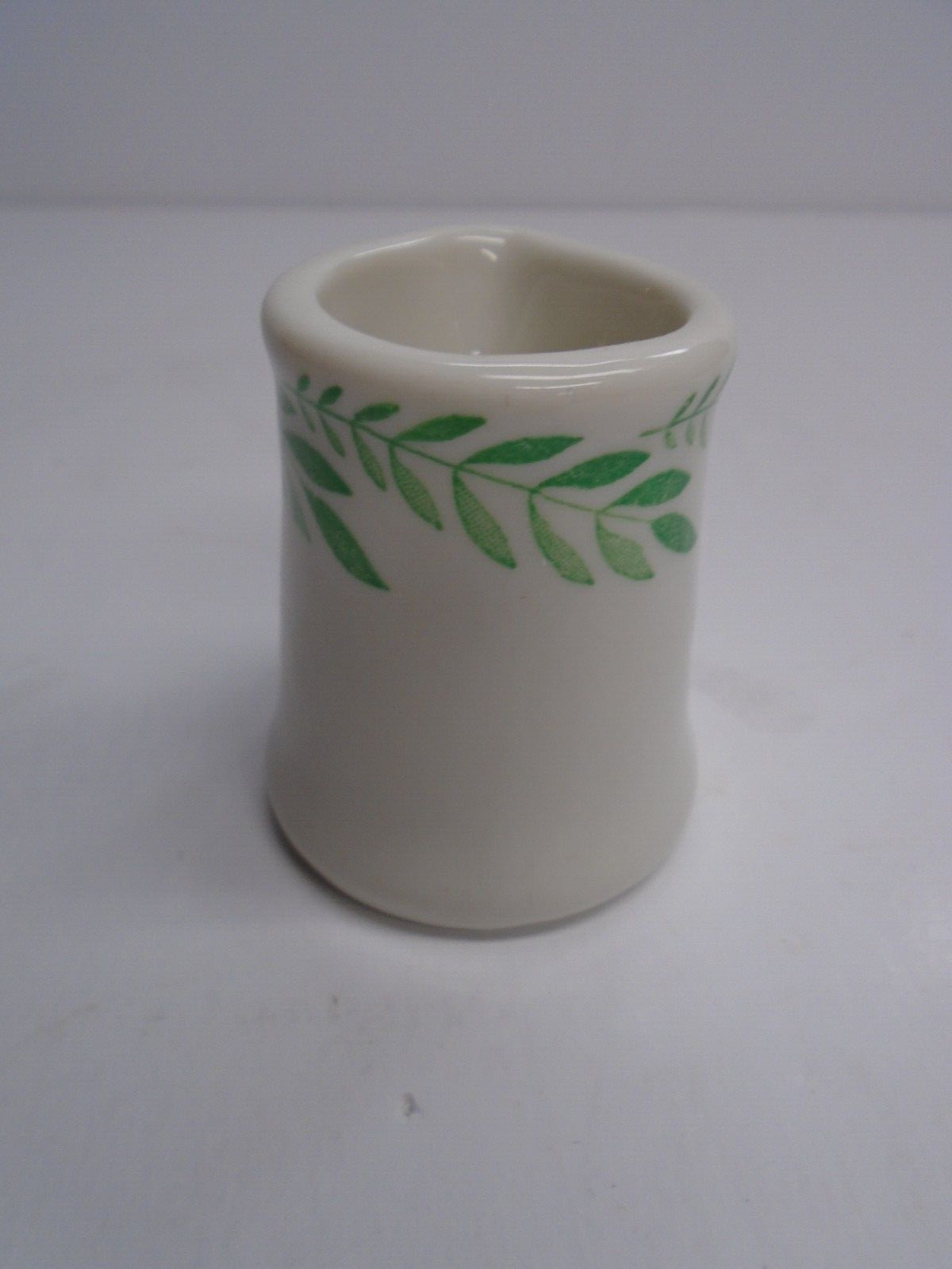 Vintage 1 OZ. RESTAURANT CREAMERS – “FERN” DESIGN – Matched Set of (4) – NOS