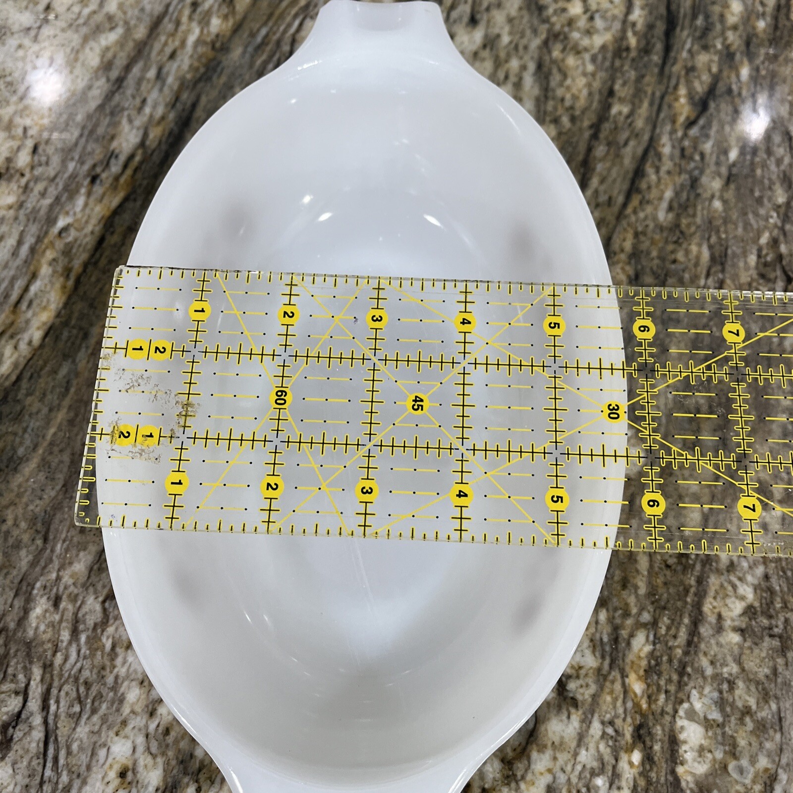 VINTAGE GLASBAKE Casserole Dish McKee 1 Qt Oval White W/Gold Pattern J2274 Chip