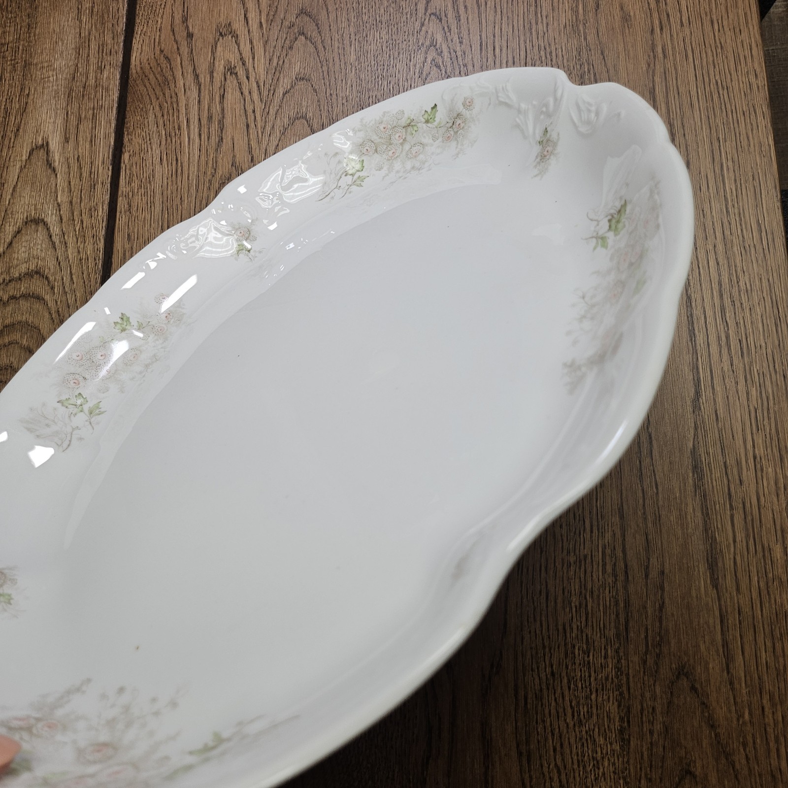 KT&K Semi-Vitreous Porcelain Glossy Floral Oval Platter White Pink Green 13″