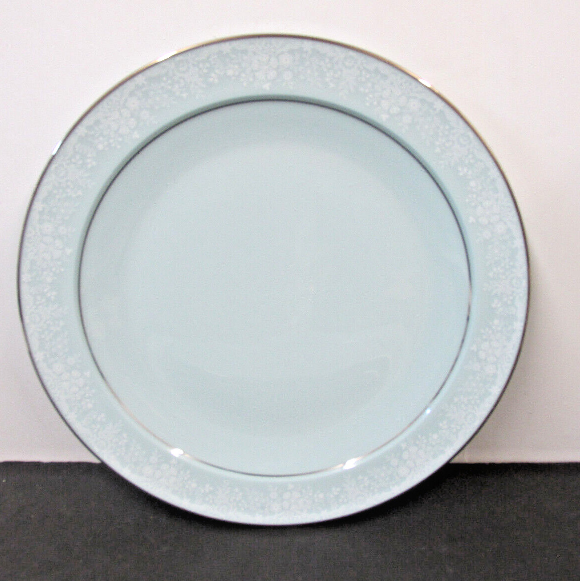 PATTERN FIDELITY BY NORITAKE CHINA 4 lot dinner plates 10 1/2 inch some wear