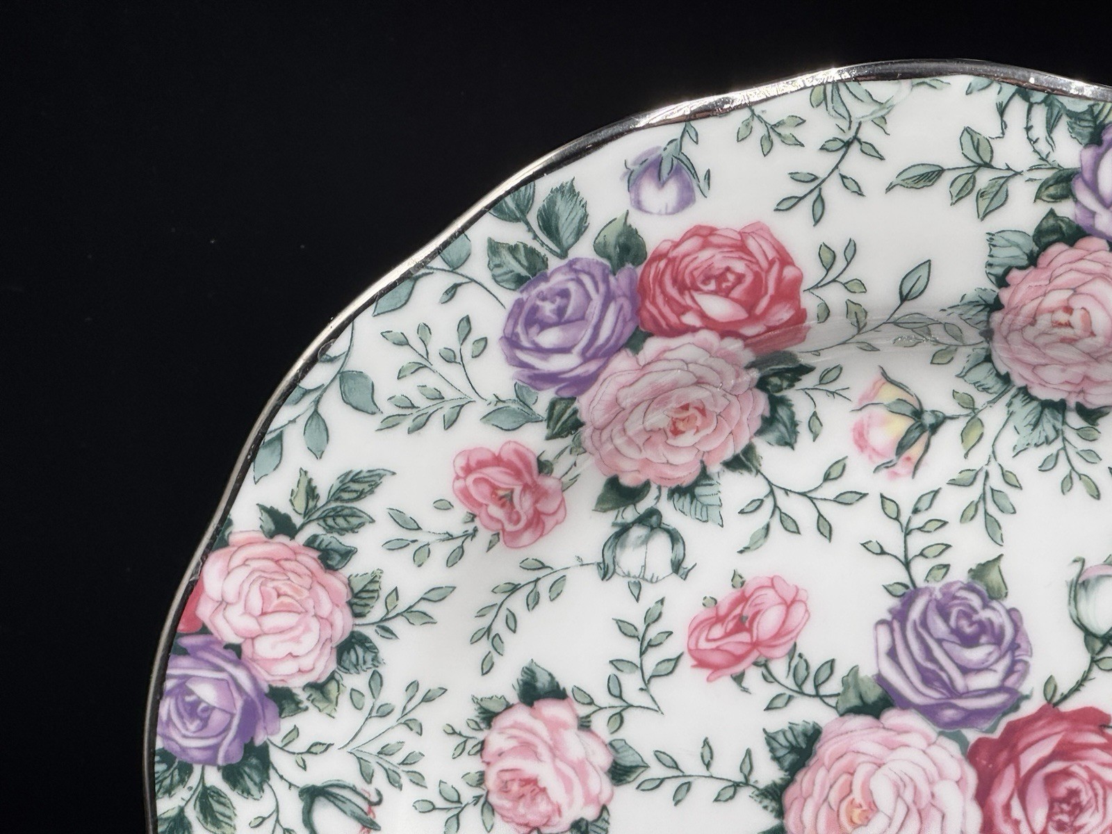 Set of (7) Royal Albert ROSE GARLAND 8.125″ Bone China Salad Plates England