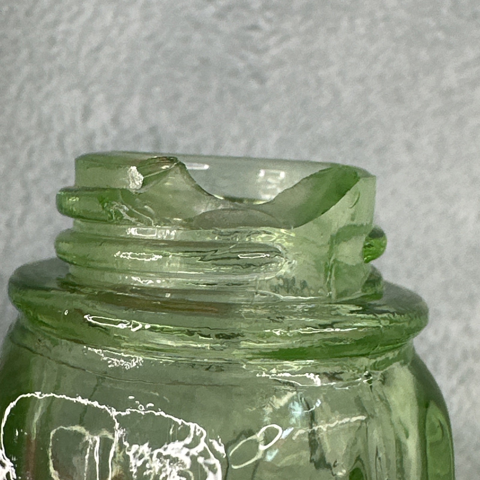 Vintage Vaseline Glass Art Deco Salt Pepper Shaker Caddy Uranium Glow SEE CHIP